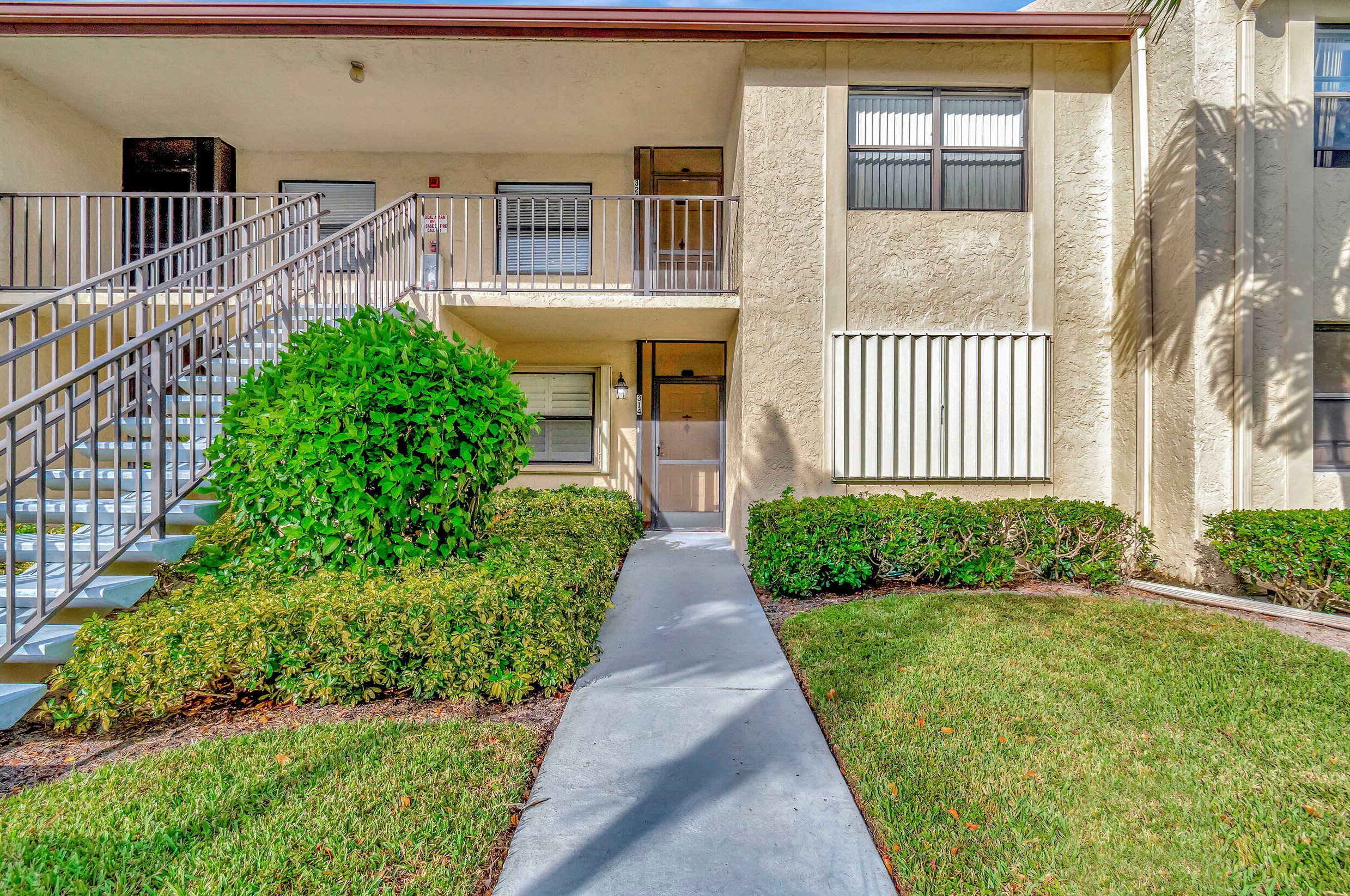 3529 Englewood Dr #314, Lake Worth, FL 33467