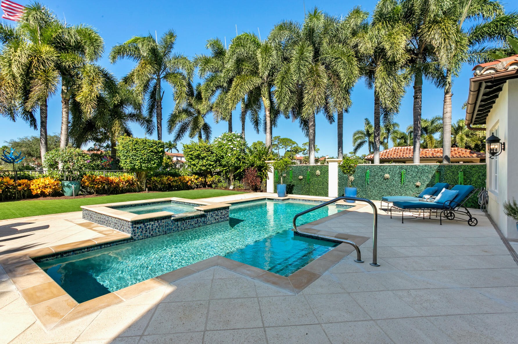 414 Red Hawk Dr, Jupiter FL  33477-4204 exterior