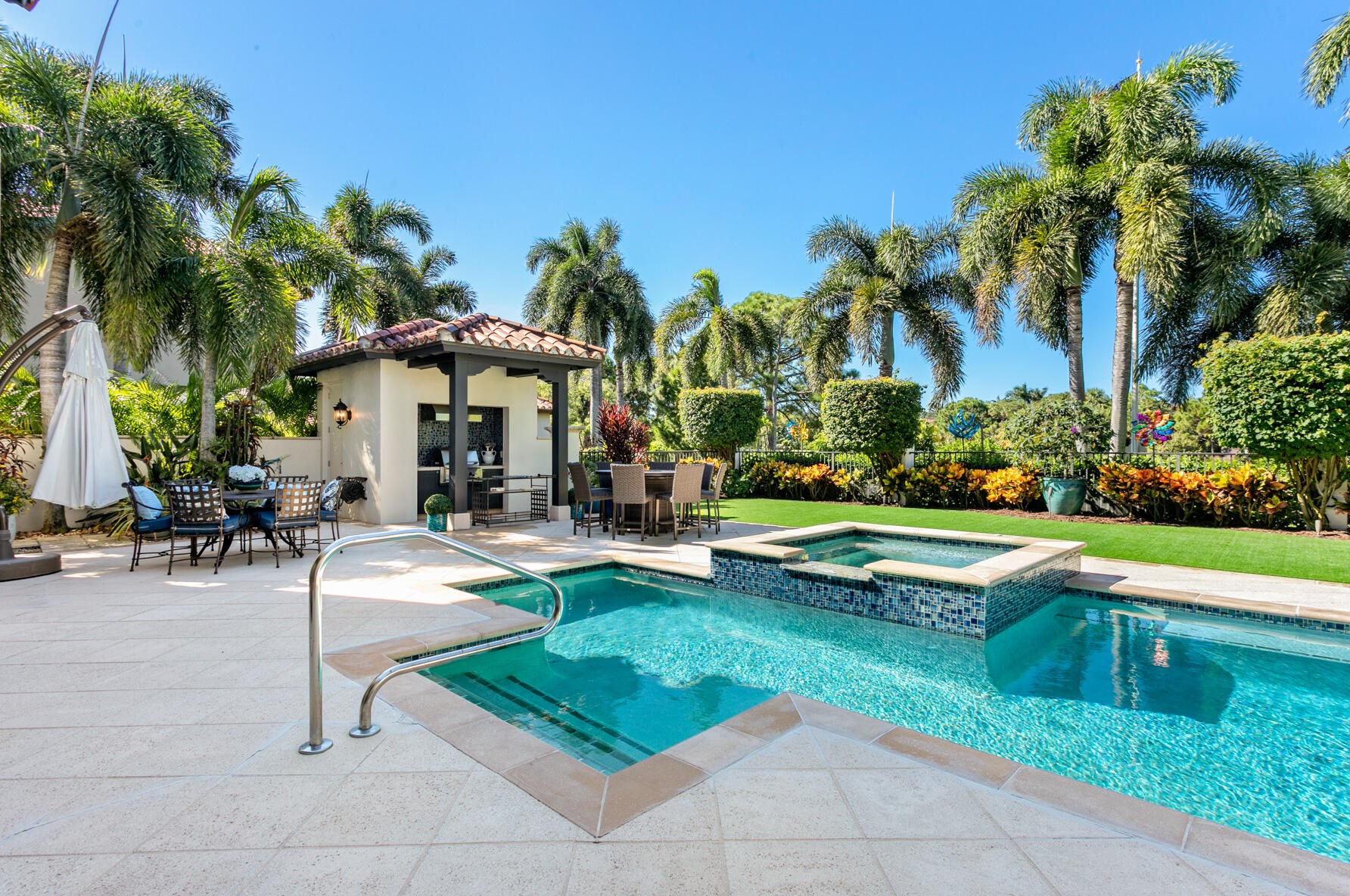 414 Red Hawk Dr, Jupiter FL  33477-4204 exterior