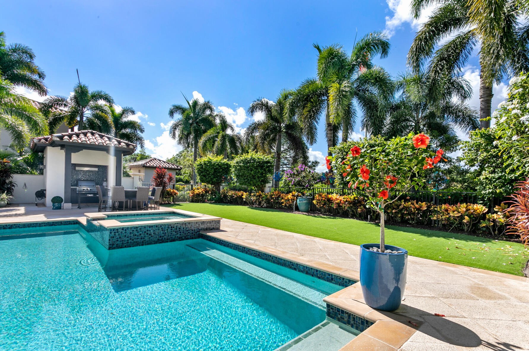 414 Red Hawk Dr, Jupiter FL  33477-4204 exterior