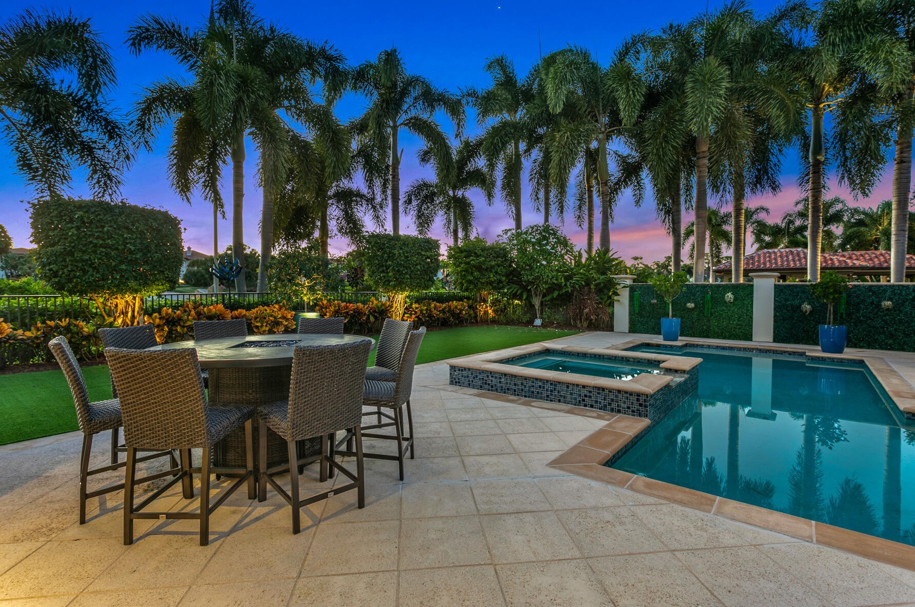 414 Red Hawk Dr, Jupiter FL  33477-4204 exterior