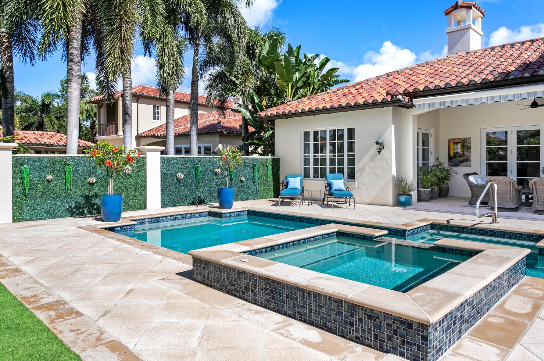 414 Red Hawk Dr, Jupiter FL  33477-4204 exterior