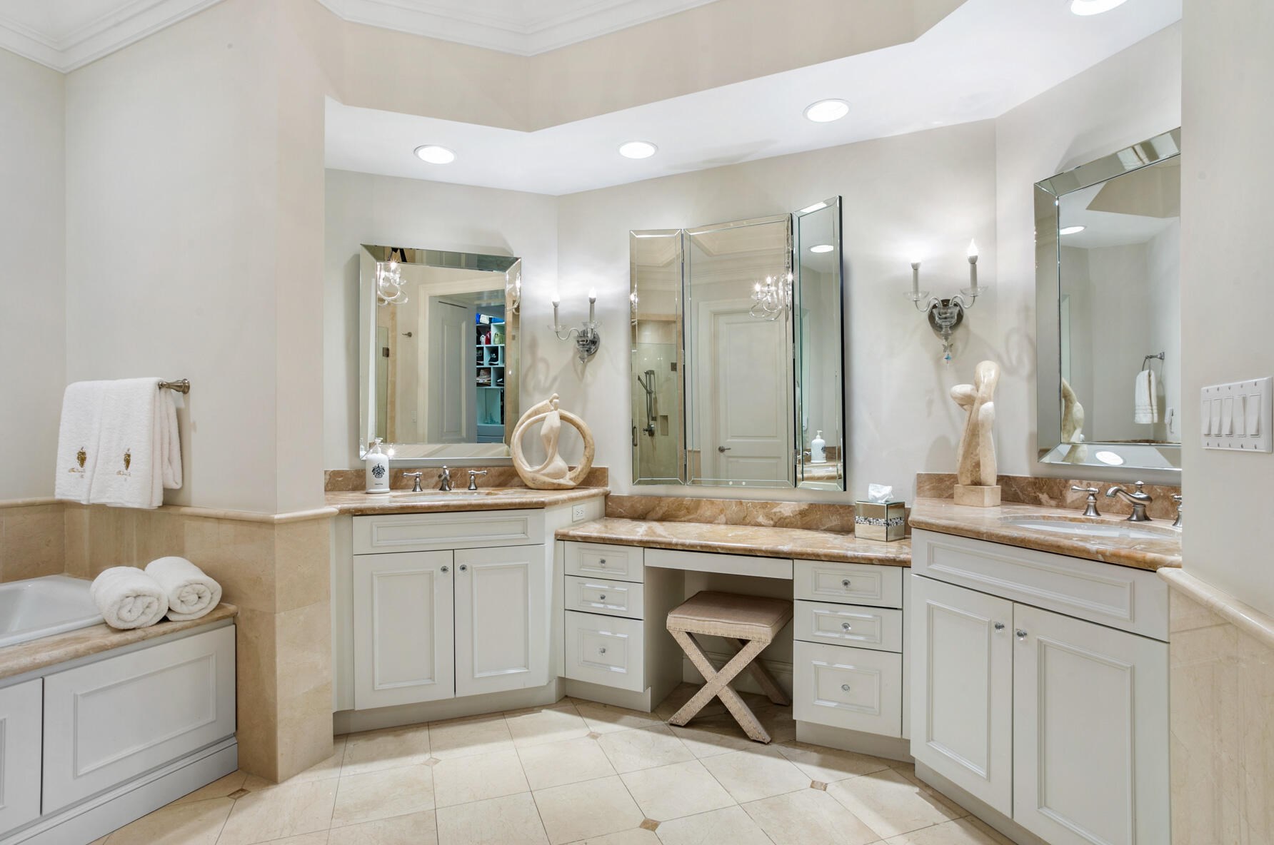 414 Red Hawk Dr, Jupiter FL  33477-4204 exterior