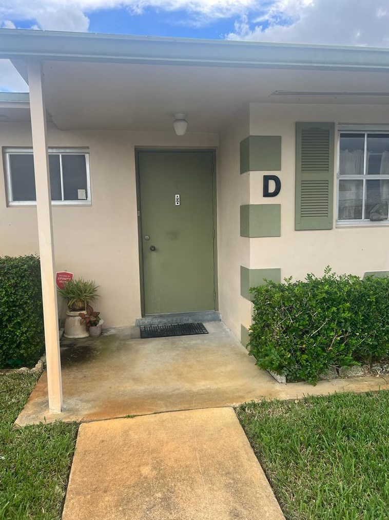5423 Cresthaven Blvd #d, West Palm Beach, FL