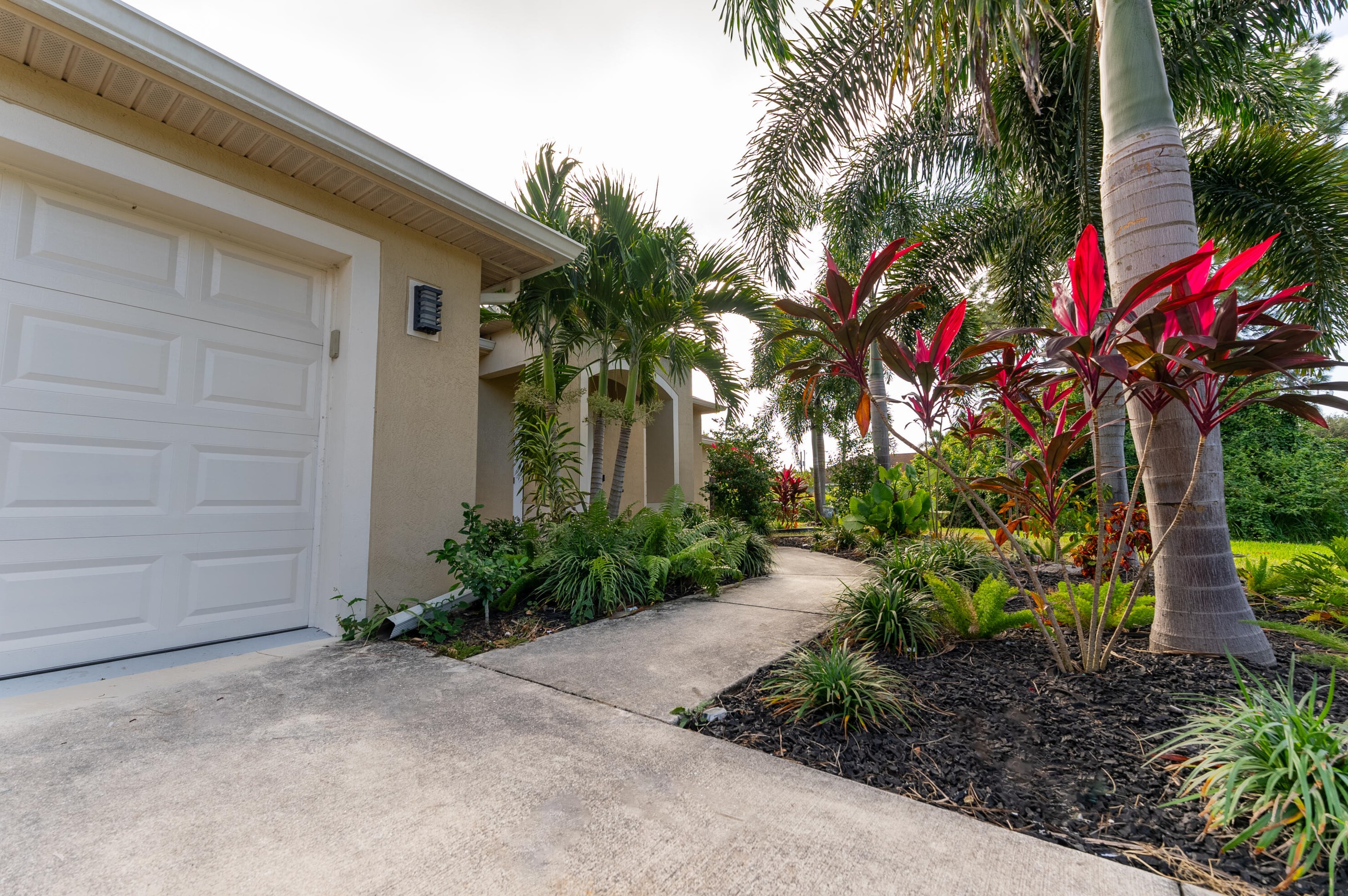 3651 Sw Dellamano St, Fort Pierce, FL 34953