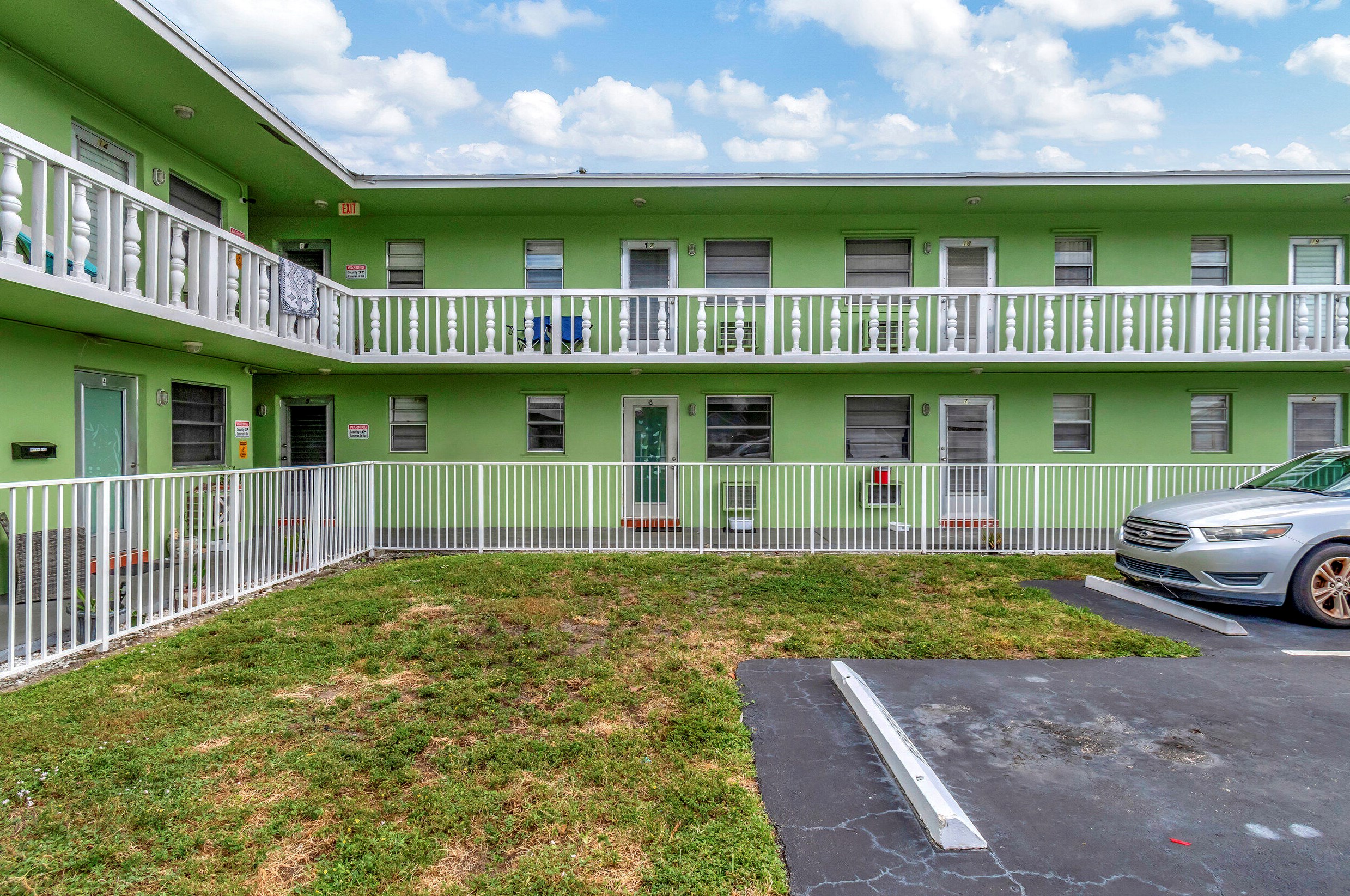 702 N L St #6, Lake Worth, FL 33460