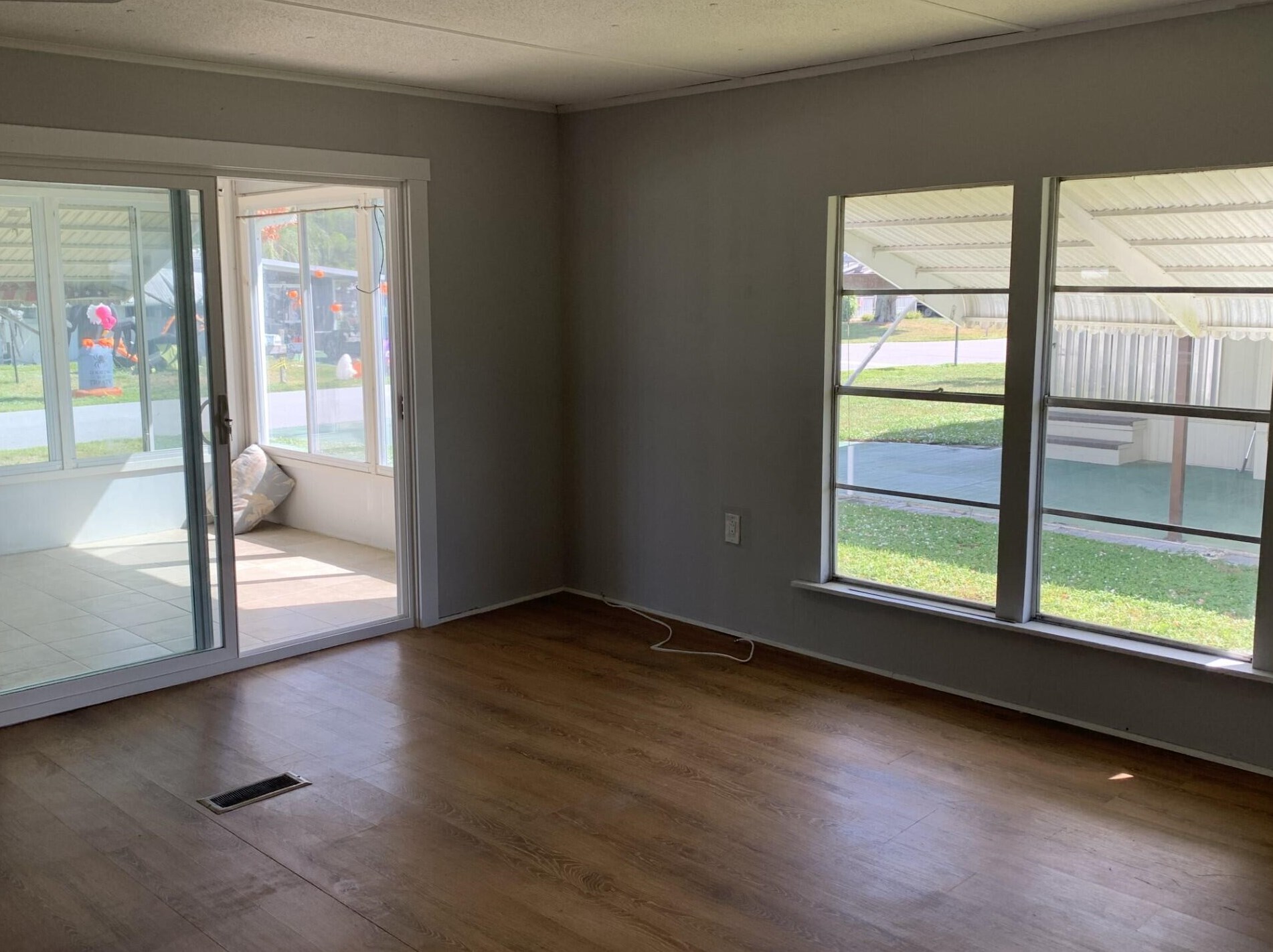 7528 Swan Ave, Hobe Sound FL  33455-5943 exterior