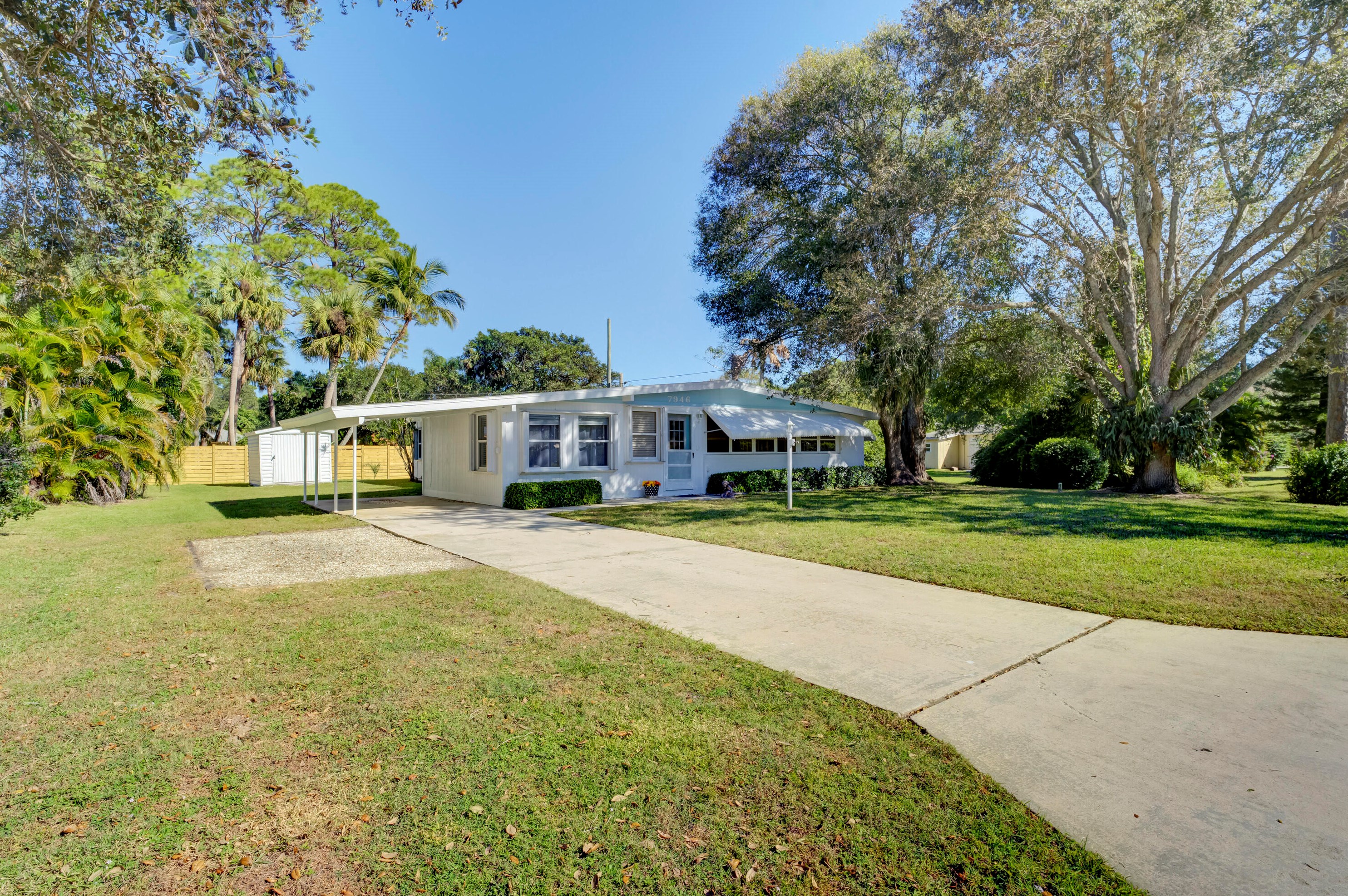 7946 21st St, Vero Beach, FL 32966