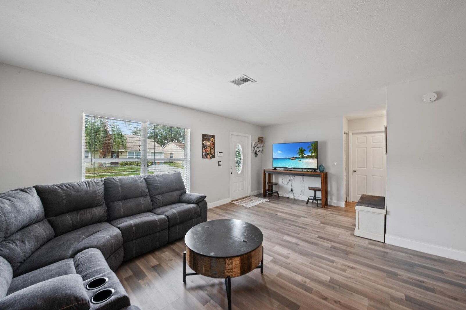 5628 Priscilla Ln, Lake Worth, FL 33463