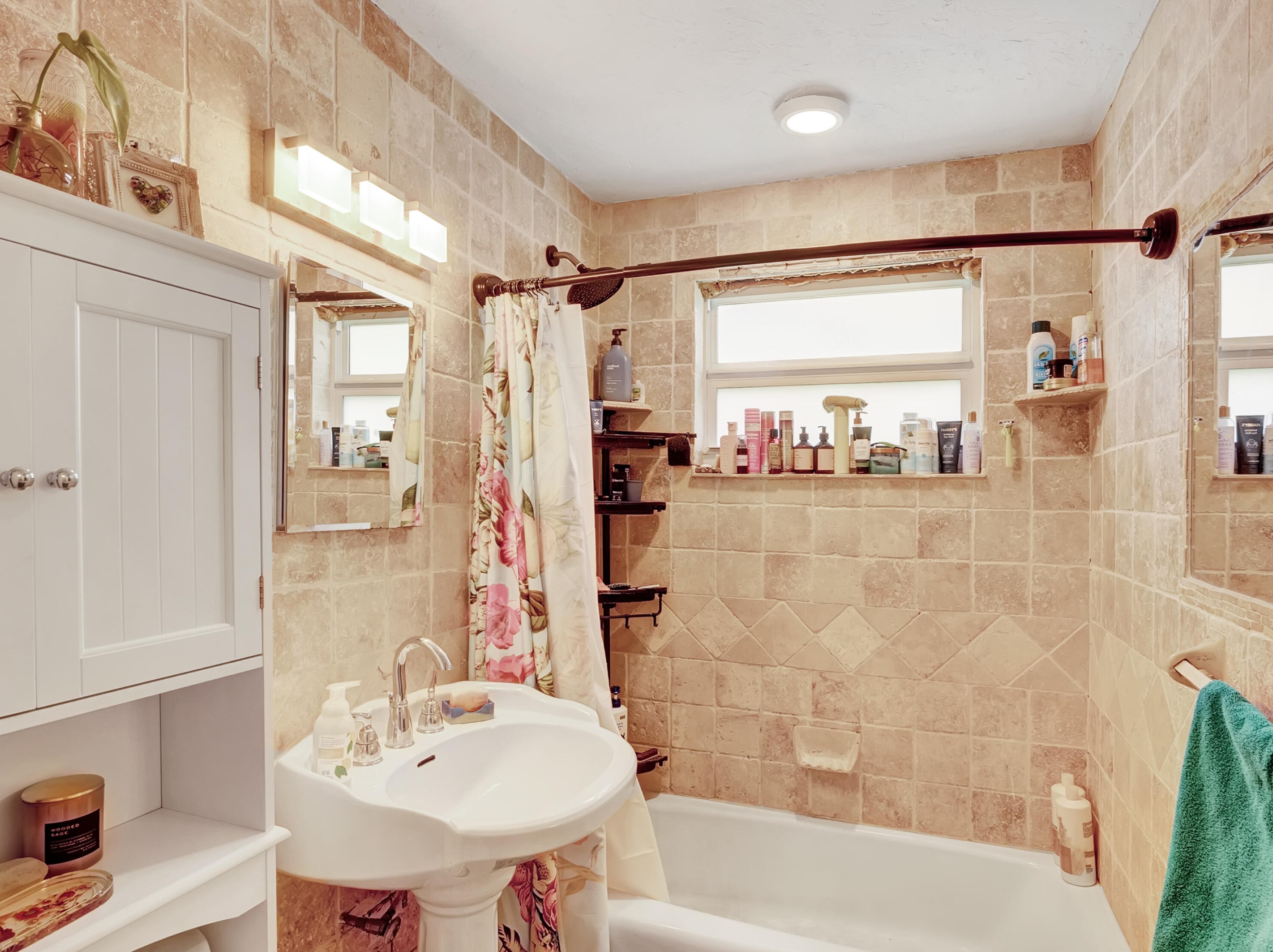 647 9th Ave, Boynton Beach FL  33435-3209 exterior