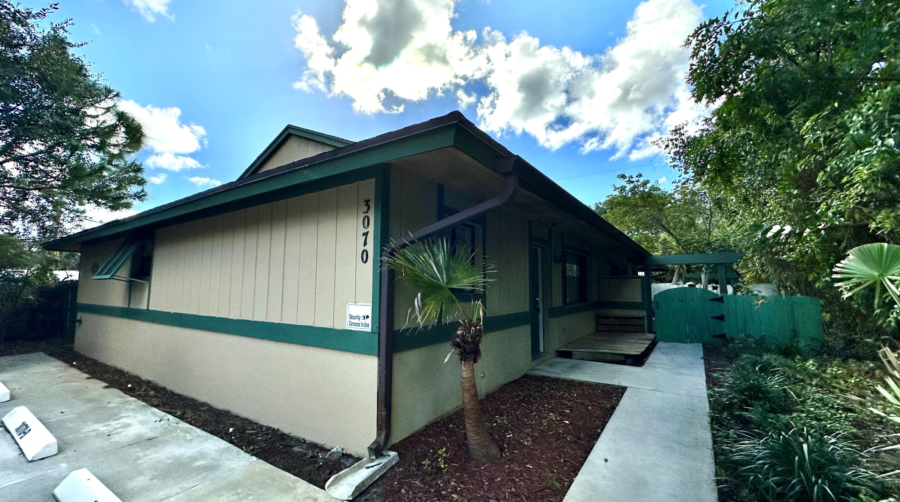 3070 Collin Dr #a, West Palm Beach, FL
