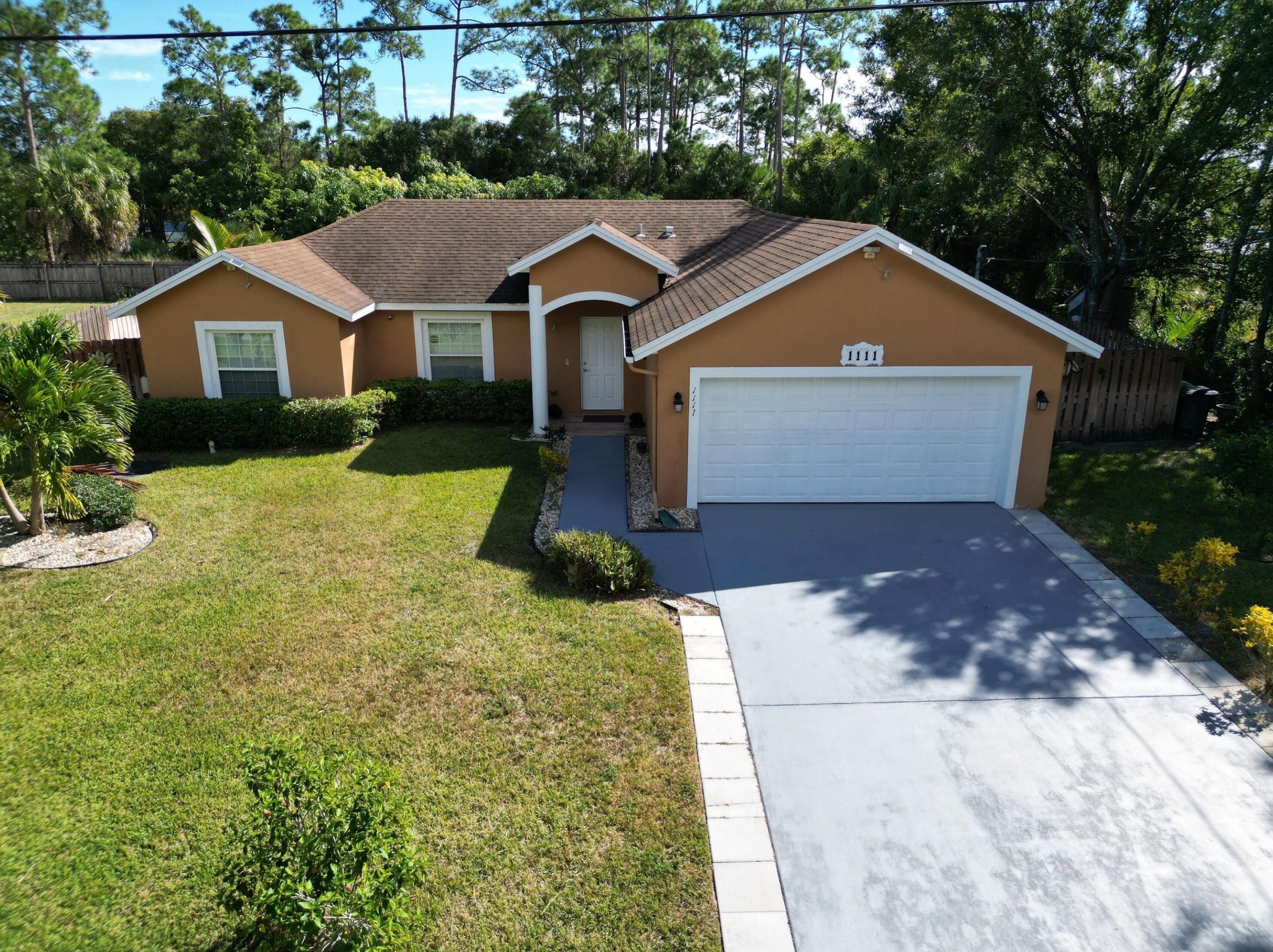 1111 Sw East Louise Cir, Fort Pierce, FL 34953