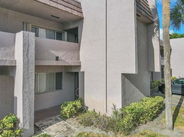 2700 Casita Way Apt 111, Delray Beach, FL 33445