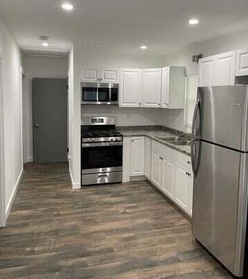 521 N J St, Lake Worth, FL 33460
