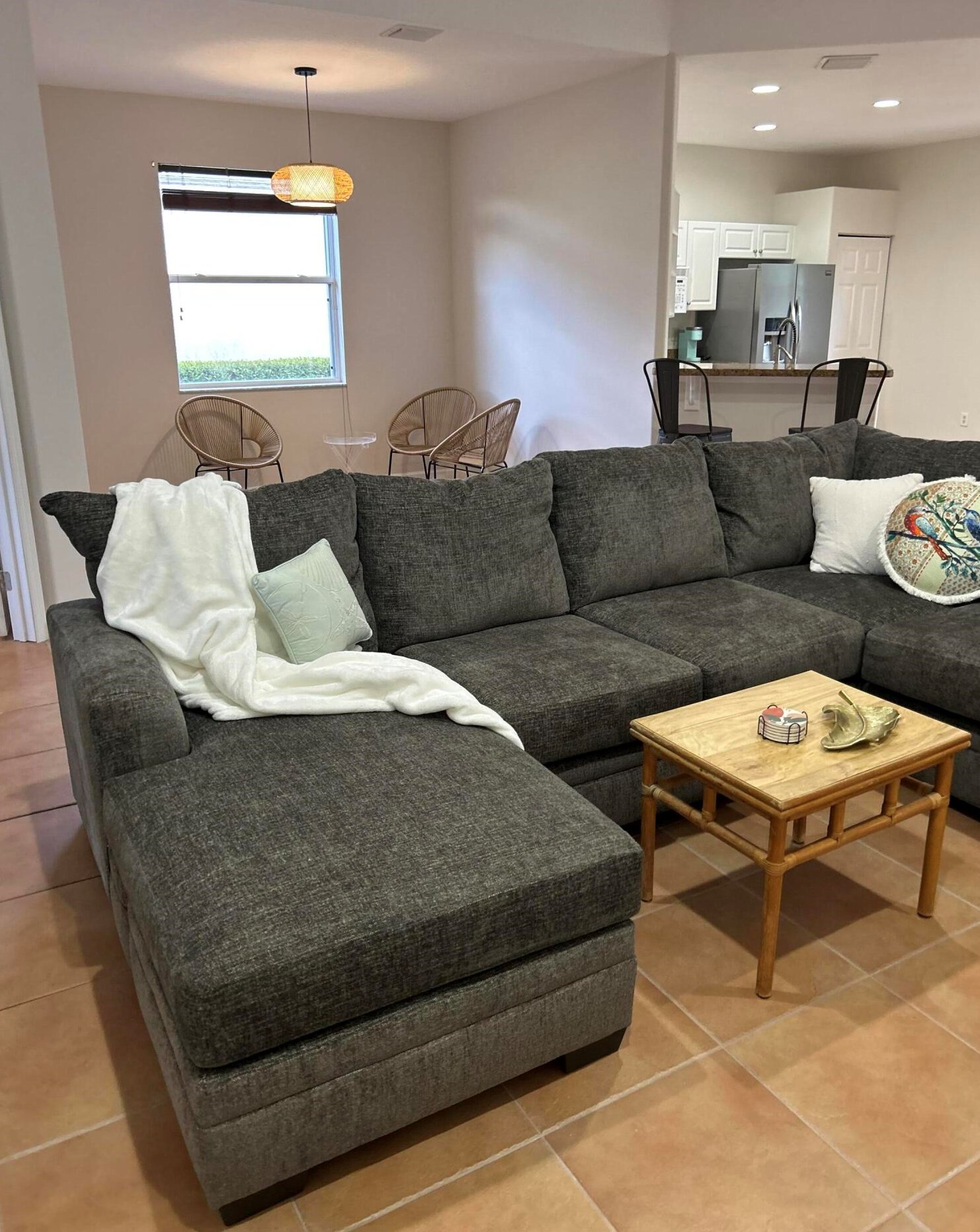 3189 Ashford Sq, Vero Beach, FL 32966