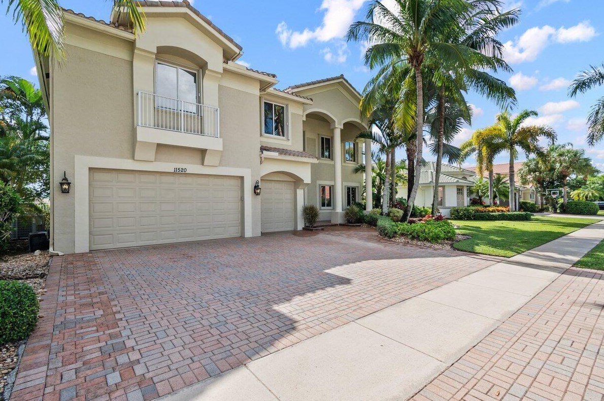 11520 Paradise Cove Ln, Lake Worth, FL 33449