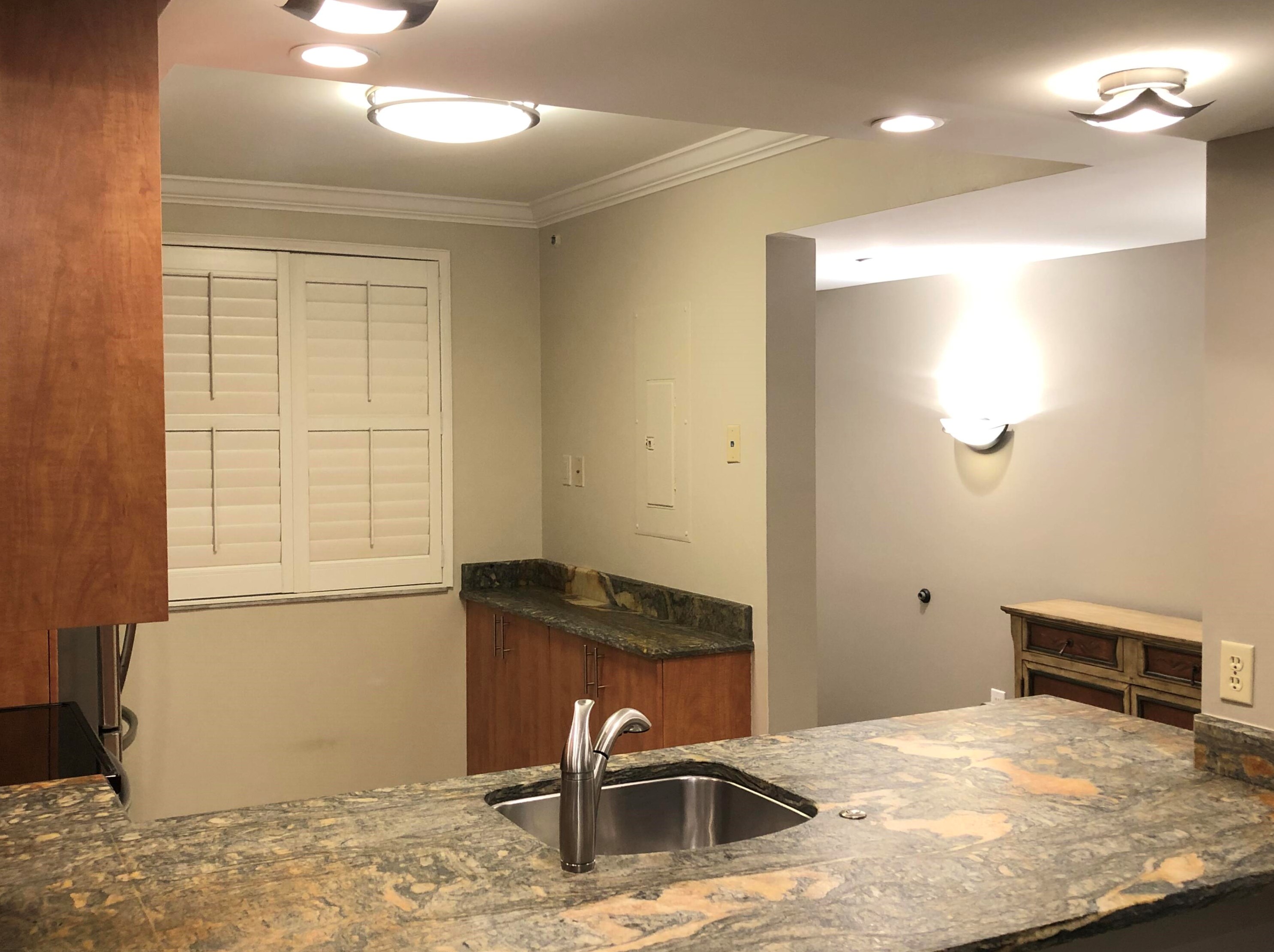 6133 Balboa Cir #405, Boca Raton, FL 33433