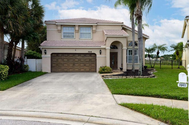 7848 Great Oak Dr, Lake Worth, FL 33467-7110