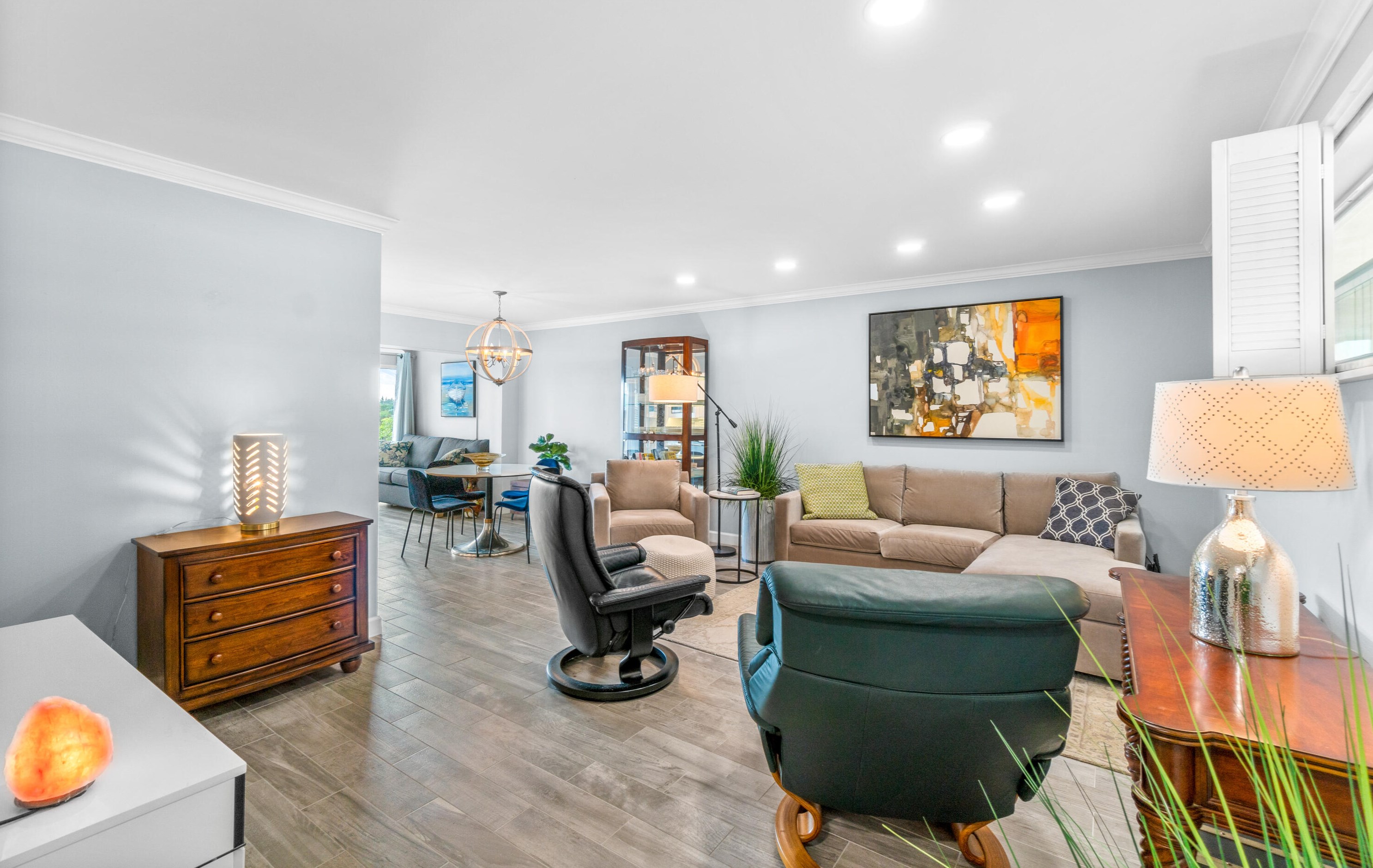 14 Colonial Club Dr #302, Boynton Beach, FL 33435