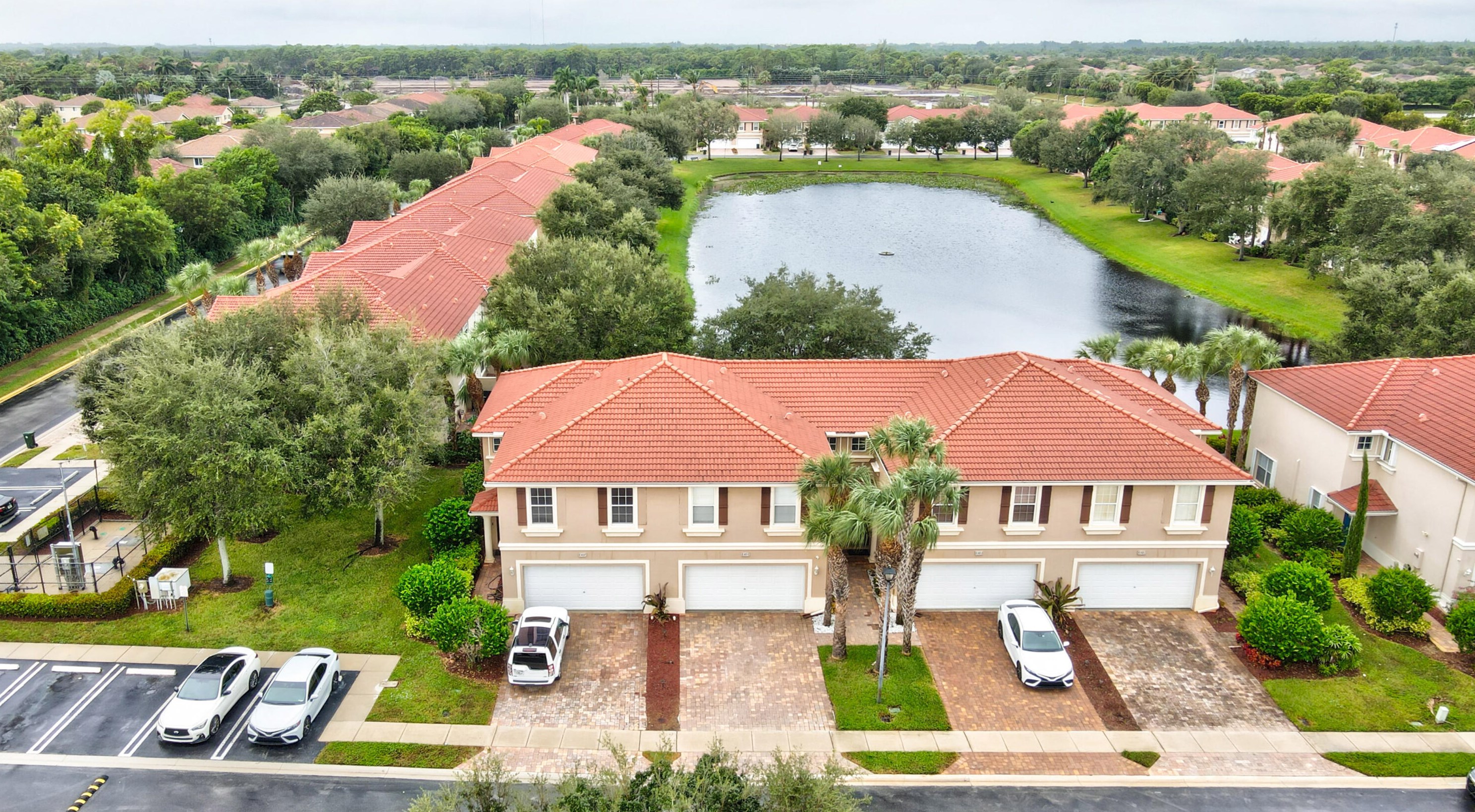 4305 Cohune Palm Ct, Lake Worth, FL 33463-9328