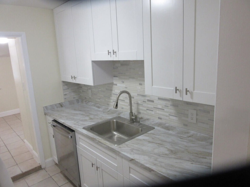845 Green St, West Palm Beach, FL 33405