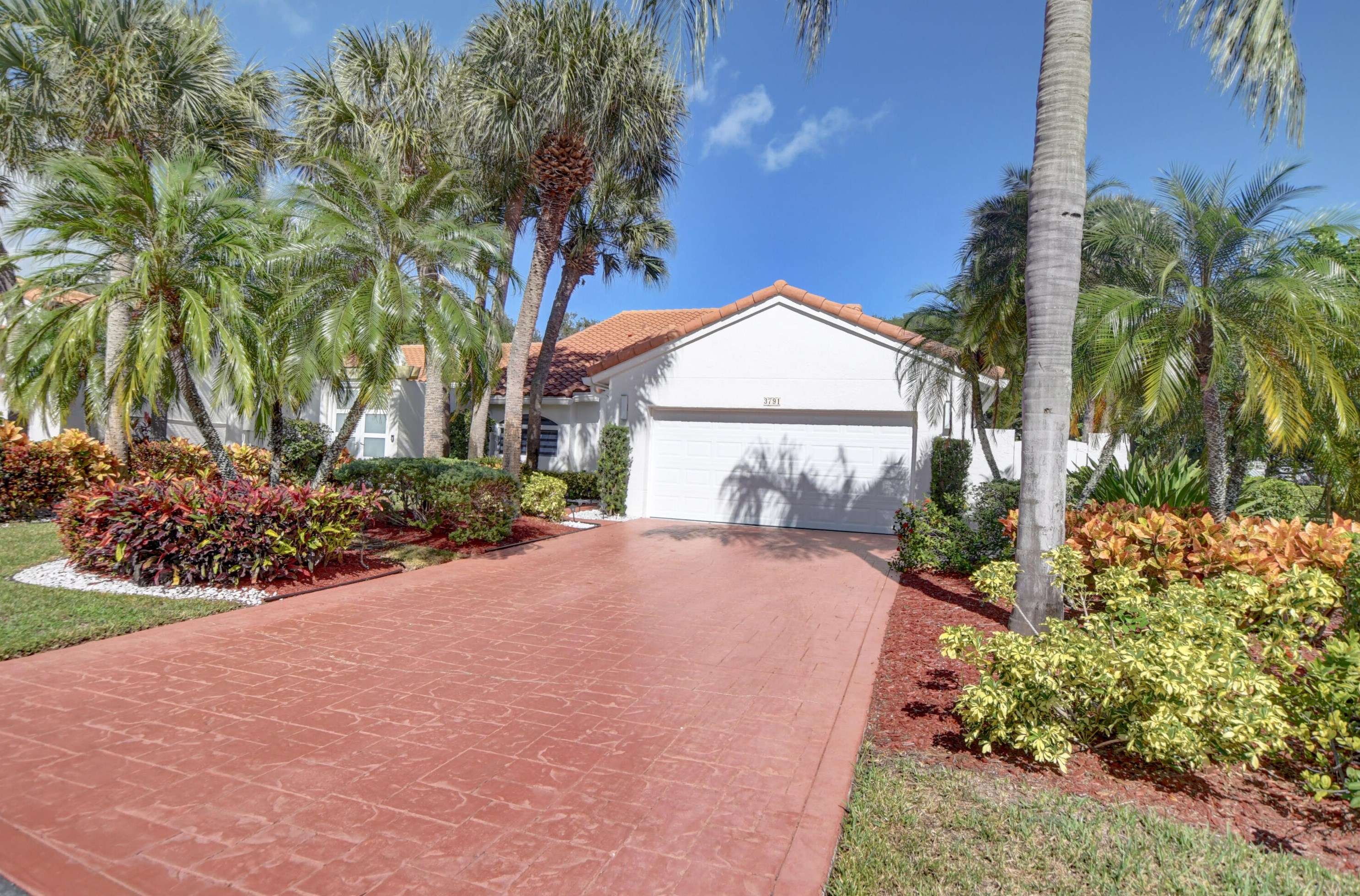 3791 Candlewood Ct, Boca Raton, FL 33487-1274