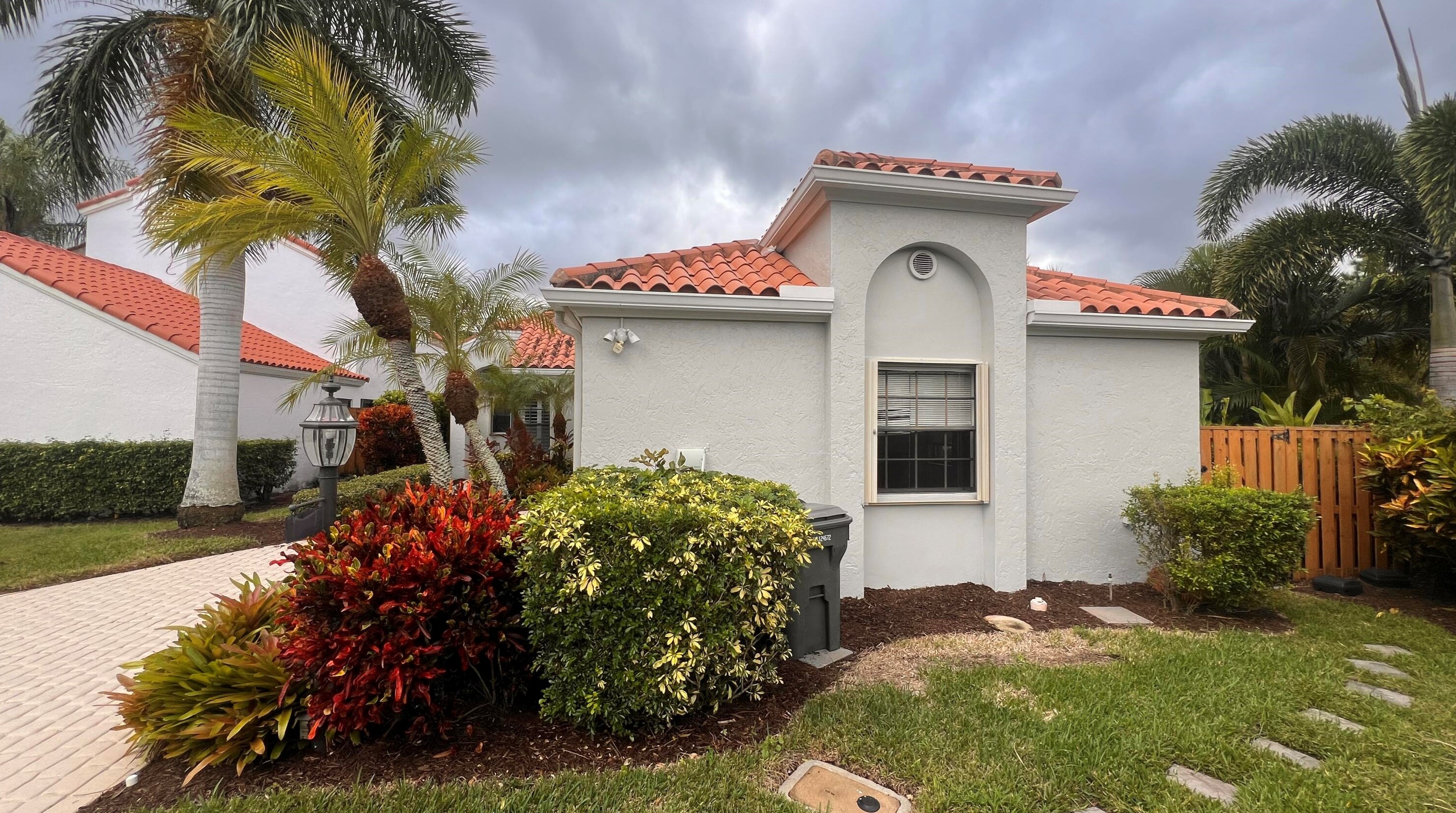 2604 La Cristal Cir, West Palm Beach, FL 33410