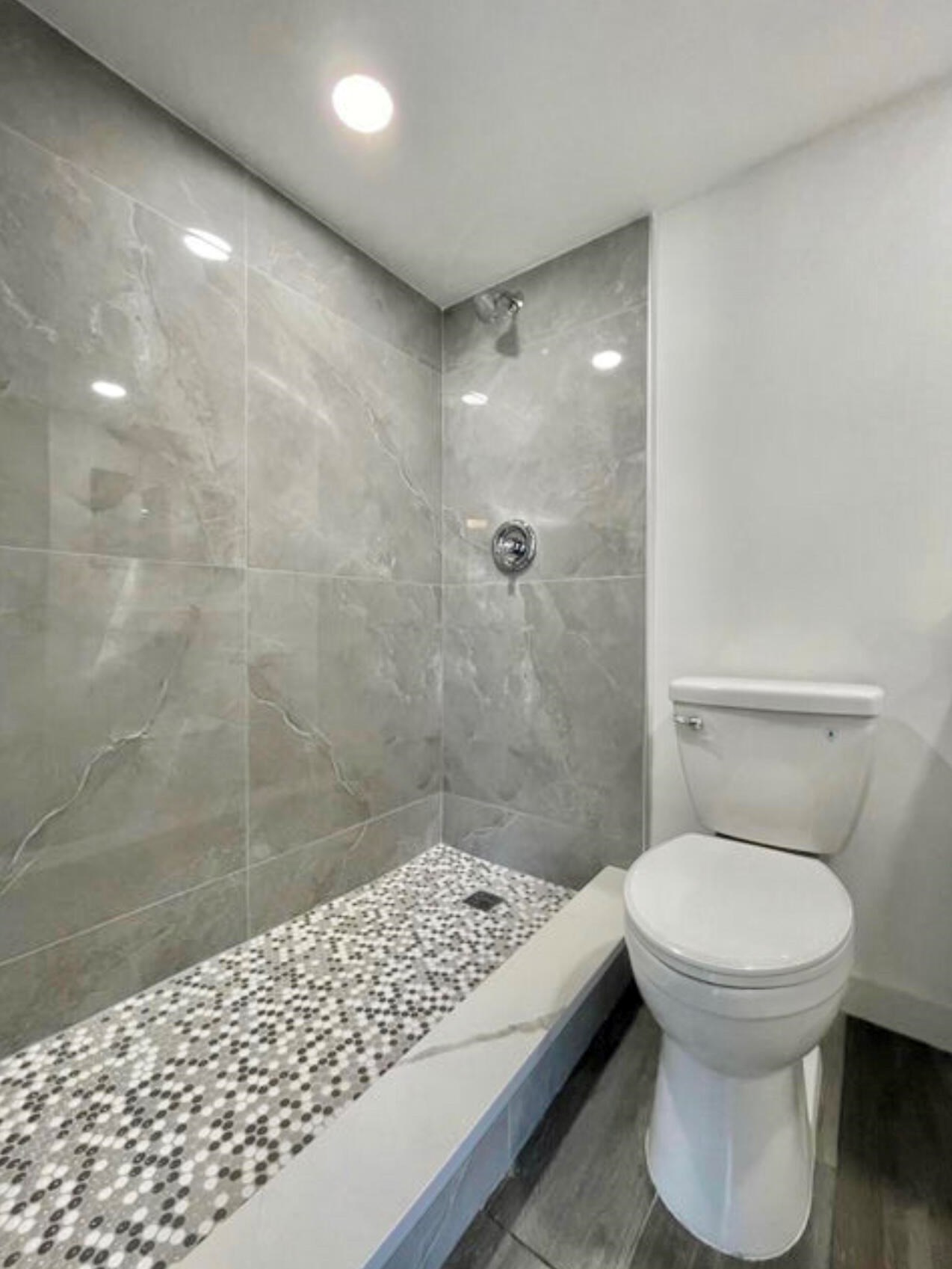 104 Mansfield C, Boca Raton FL  33434-2404 exterior