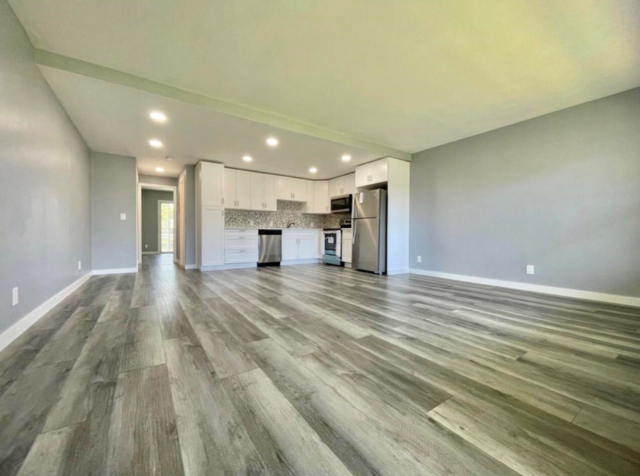 104 Mansfield C, Boca Raton FL  33434-2404 exterior