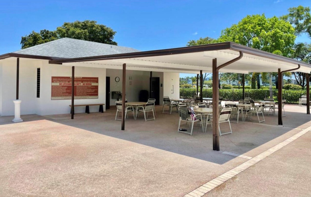 104 Mansfield C, Boca Raton FL  33434-2404 exterior