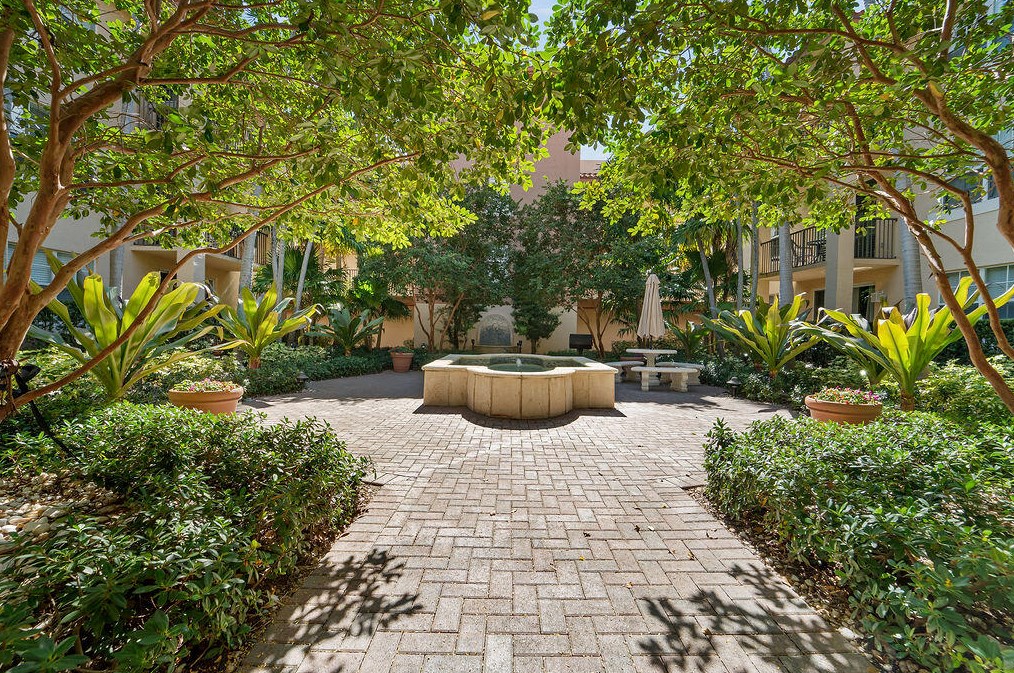 1805 N Flagler Dr Apt 108, West Palm Beach, FL 33407