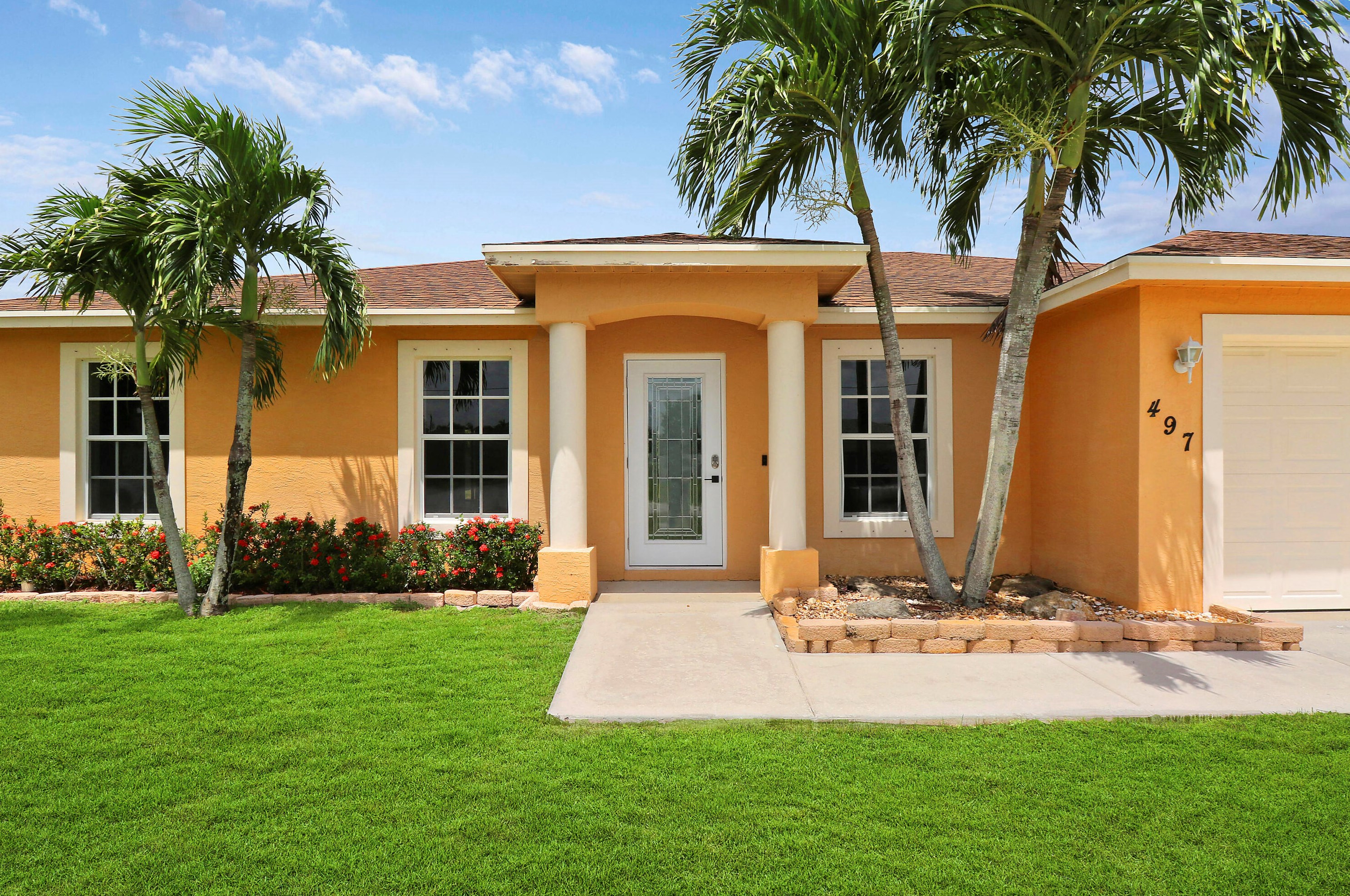 497 Sw Lacroix Ave, Fort Pierce, FL 34953
