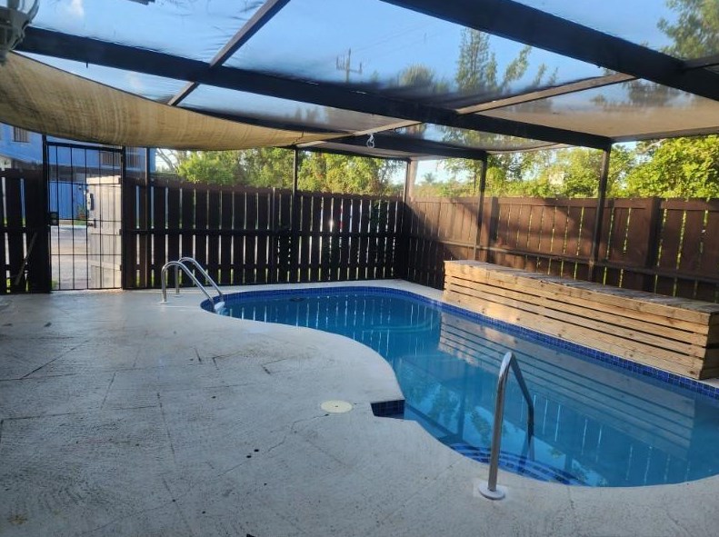 4749 Holly Lake Dr, Lake Worth, FL 33463