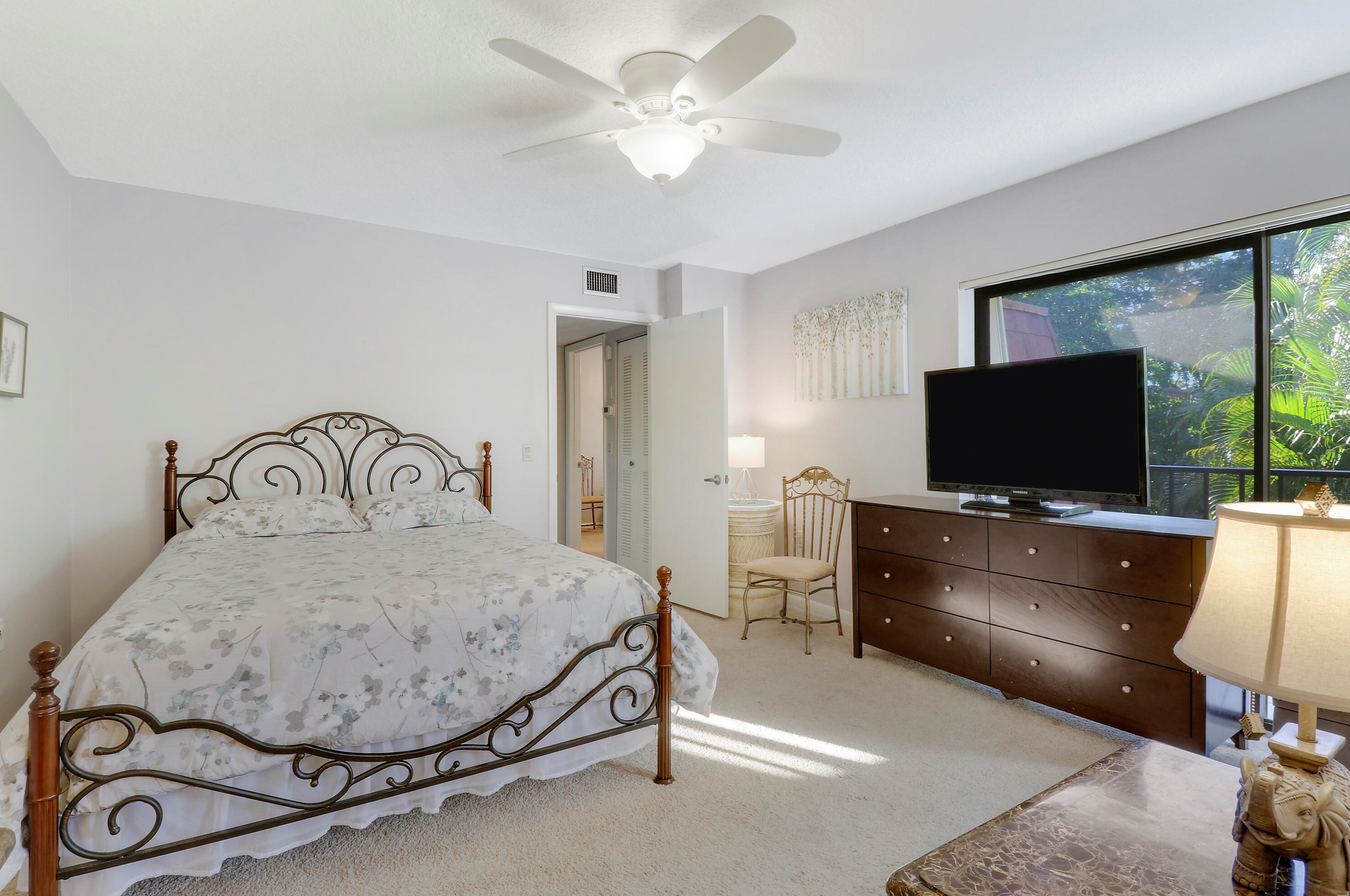 120 Buttonwood Ln, Boynton Beach FL 33436-7120 exterior