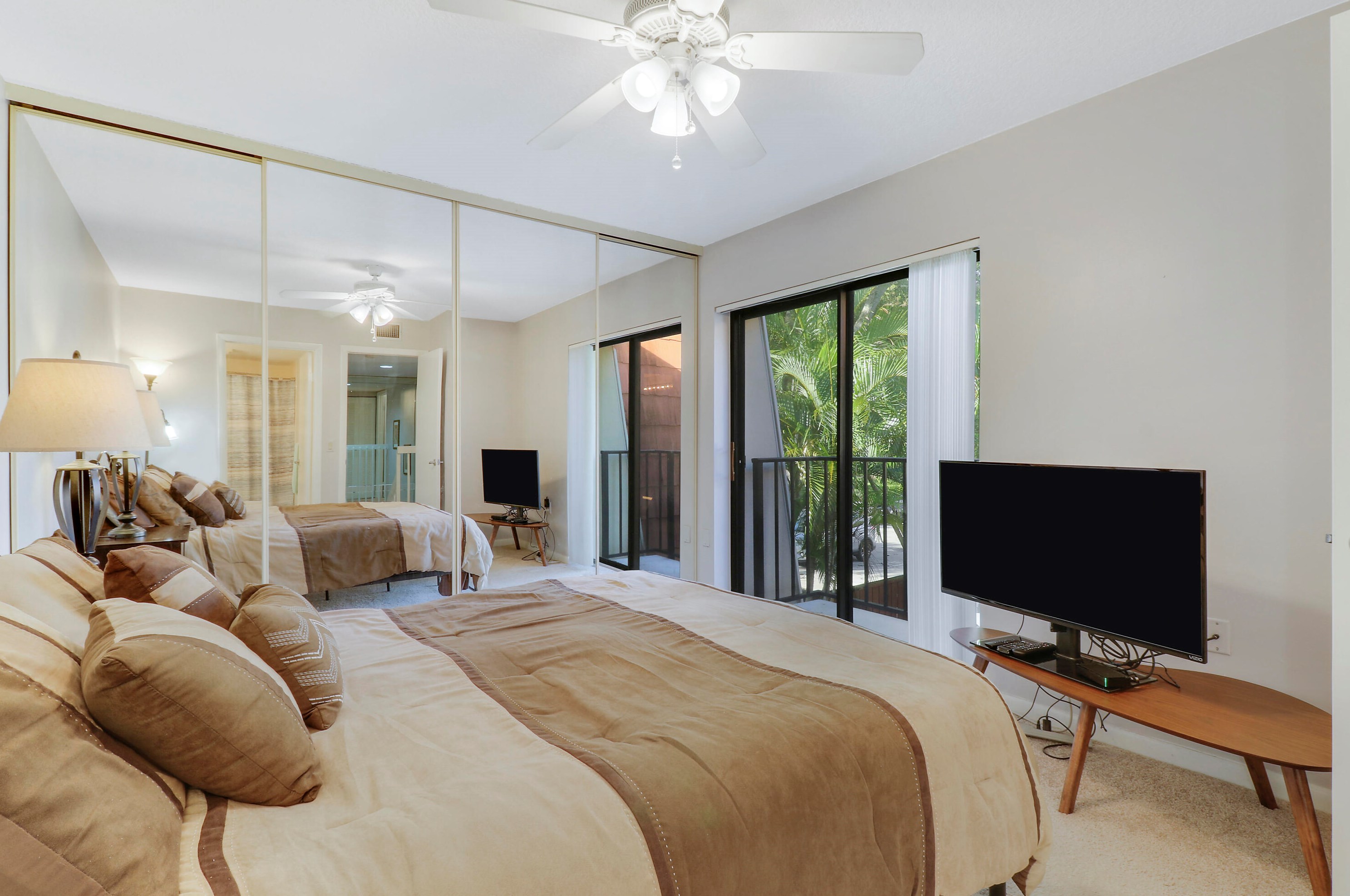 120 Buttonwood Ln, Boynton Beach FL 33436-7120 exterior