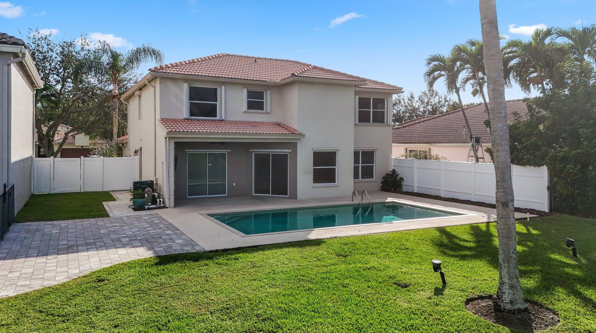 3995 Laurelwood Ln, Delray Beach, FL 33445