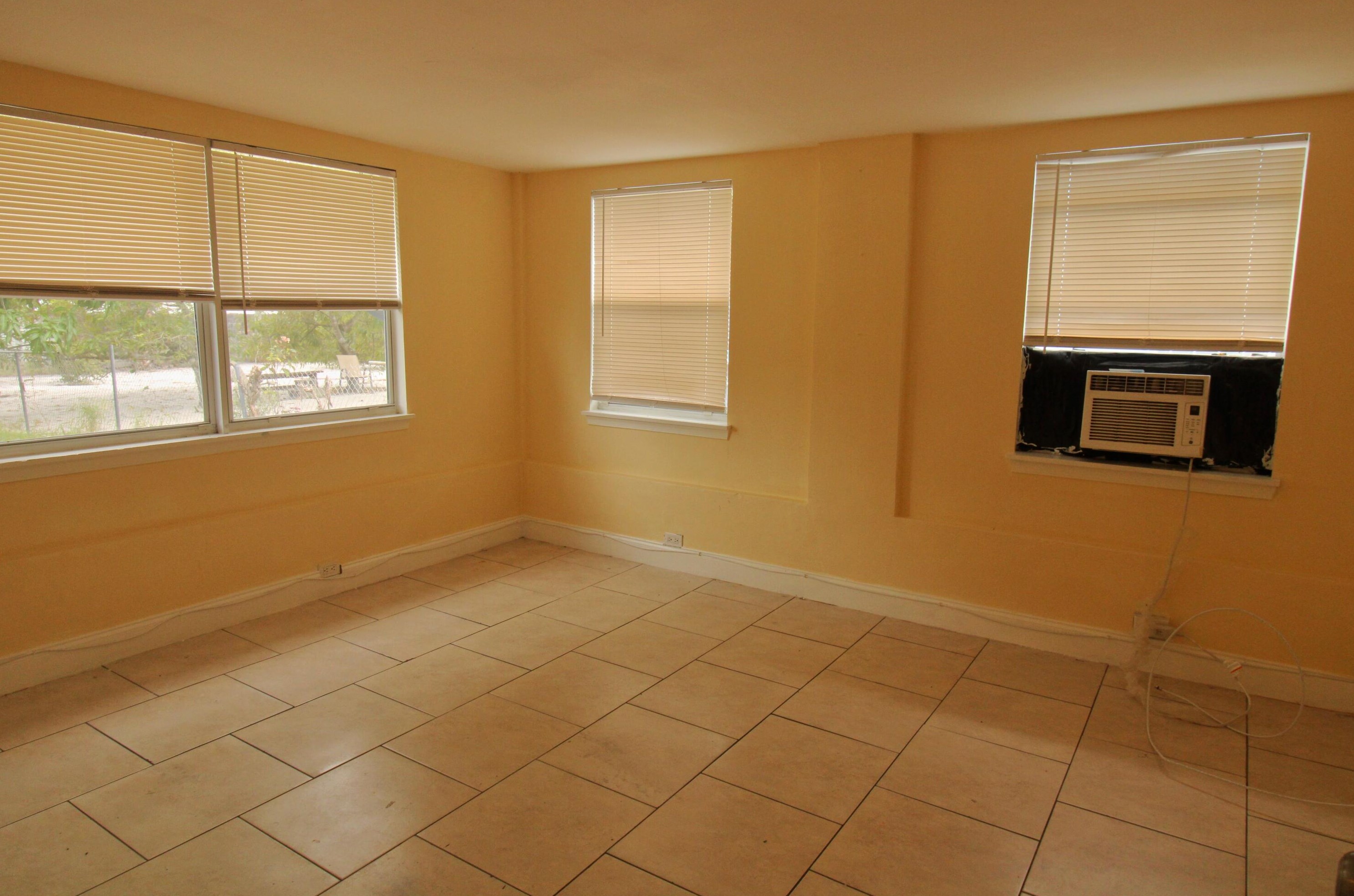 1103 W 30th St, West Palm Beach, FL 33404