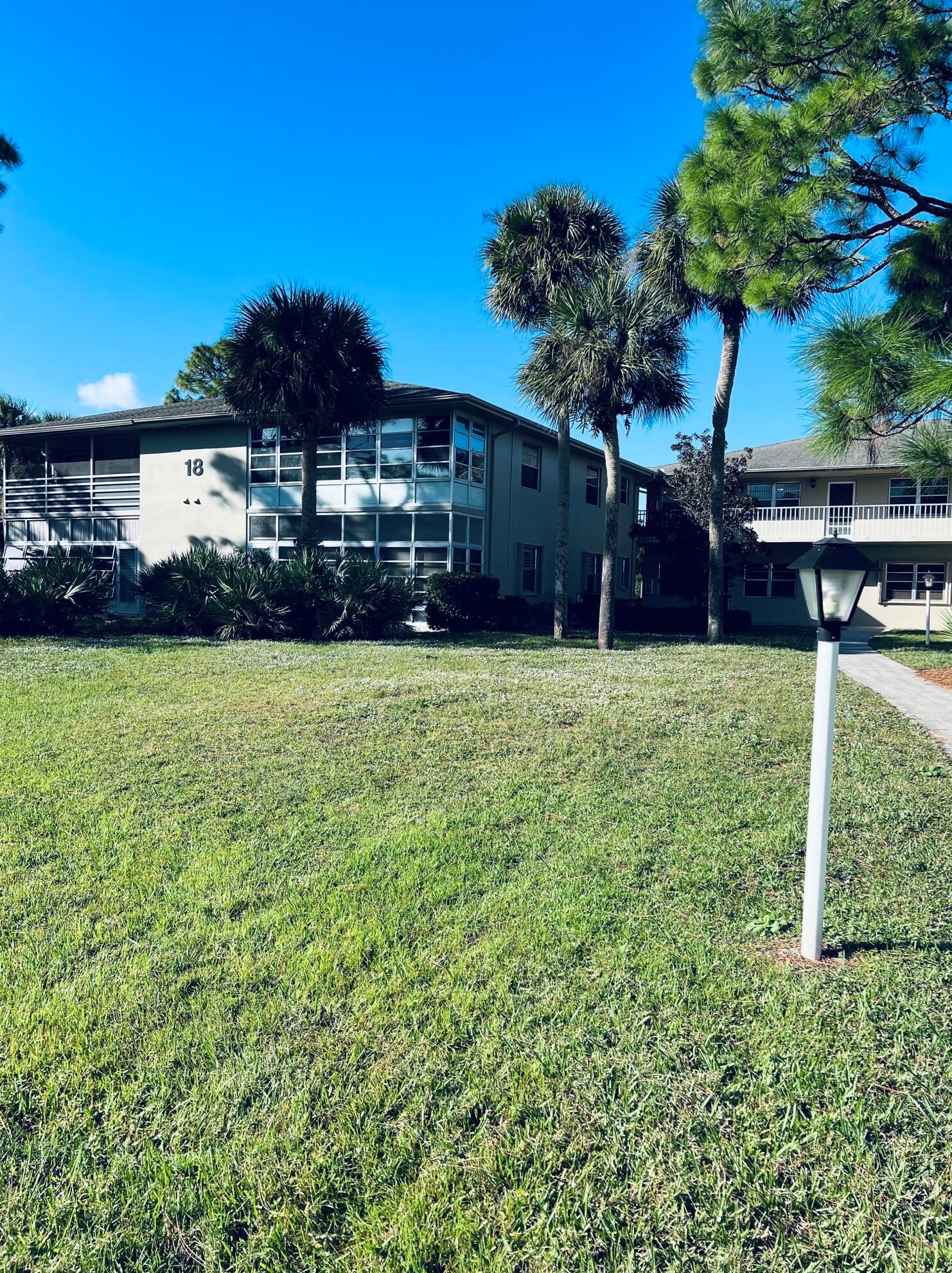 18 Lake Vista Trl Apt 104, Fort Pierce, FL 34952