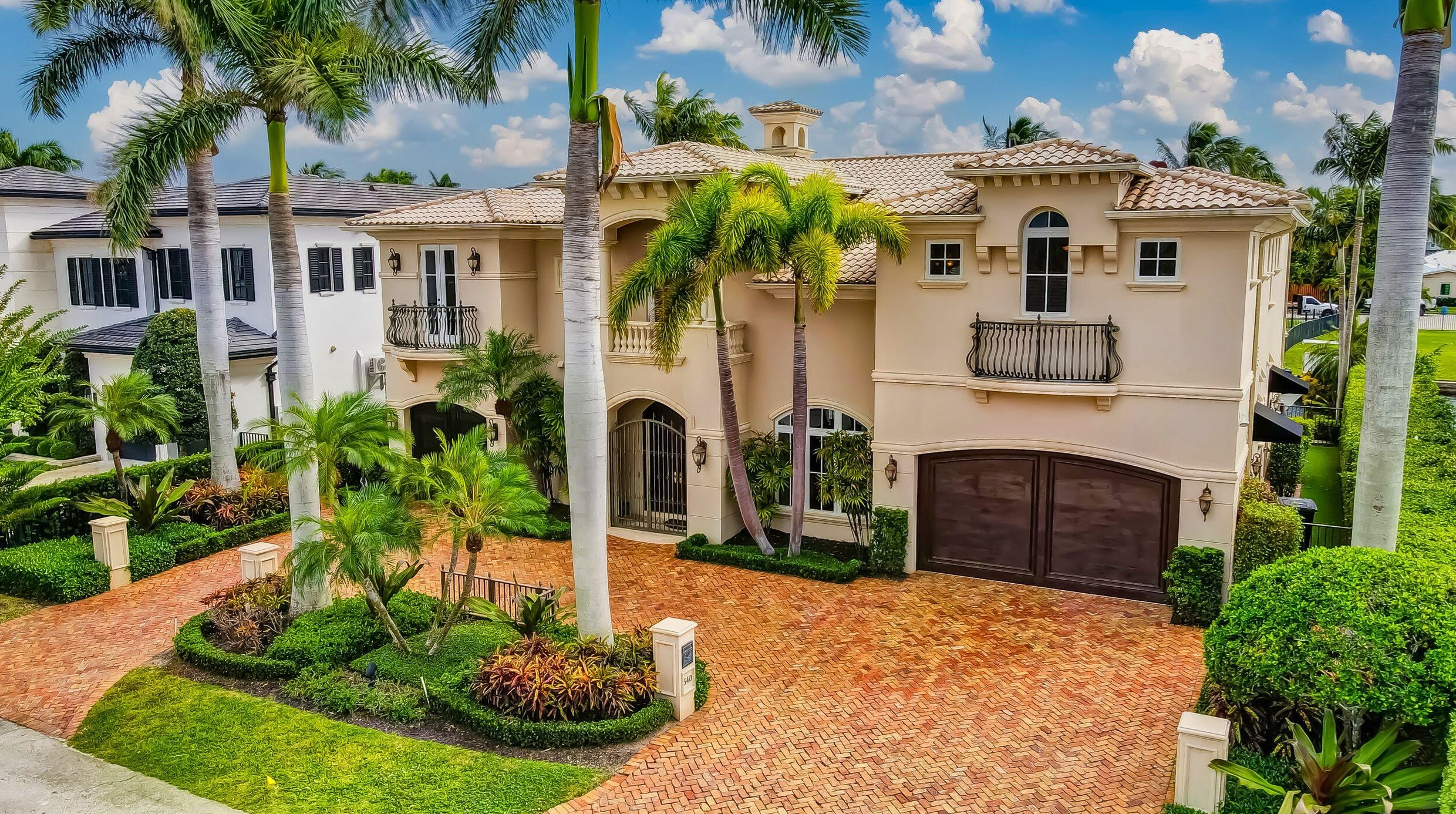 540 Golden Harbour Dr, Boca Raton FL  33432-2942 exterior
