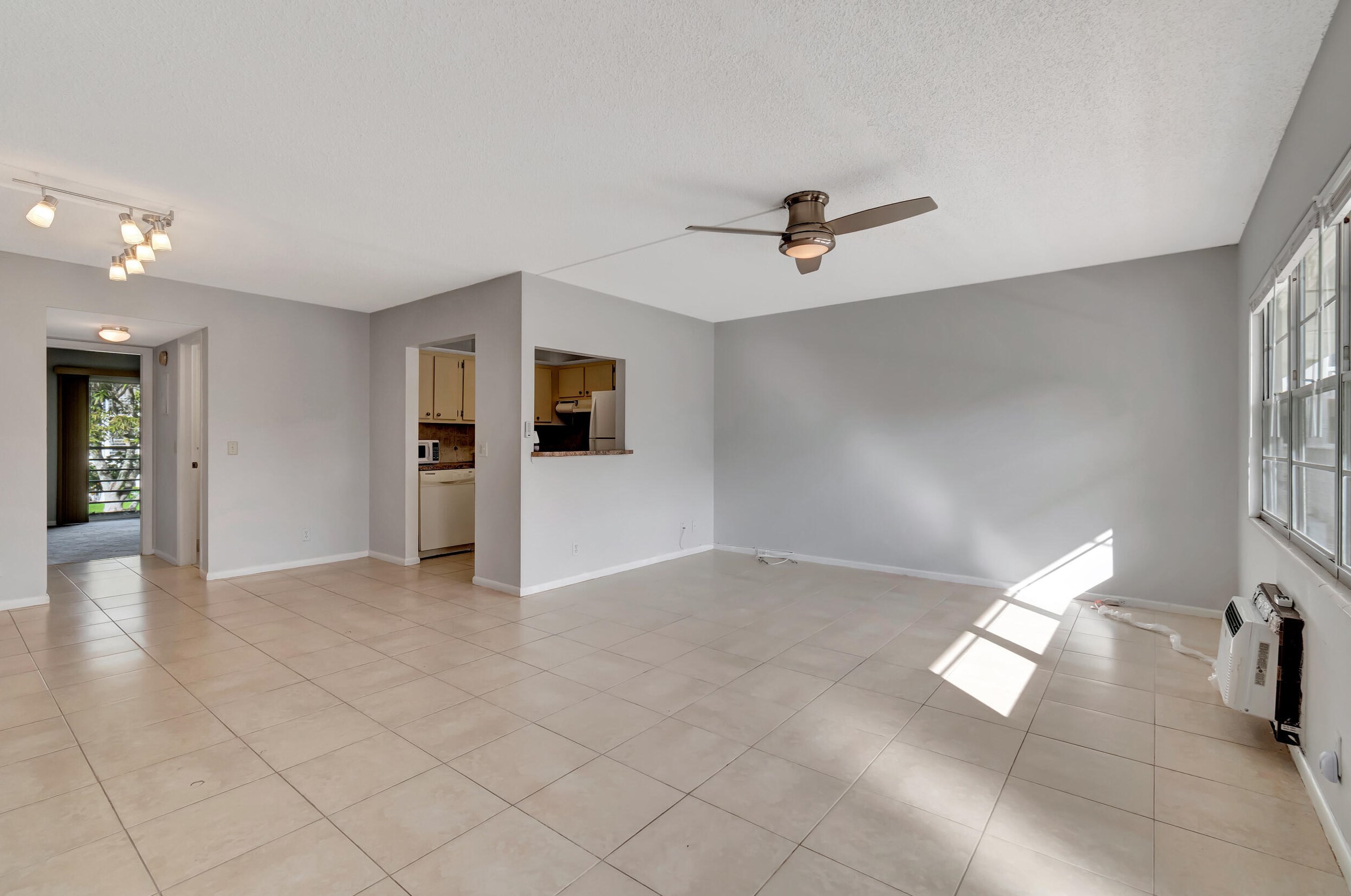 440 Fanshaw K, Boca Raton, FL 33434-3059