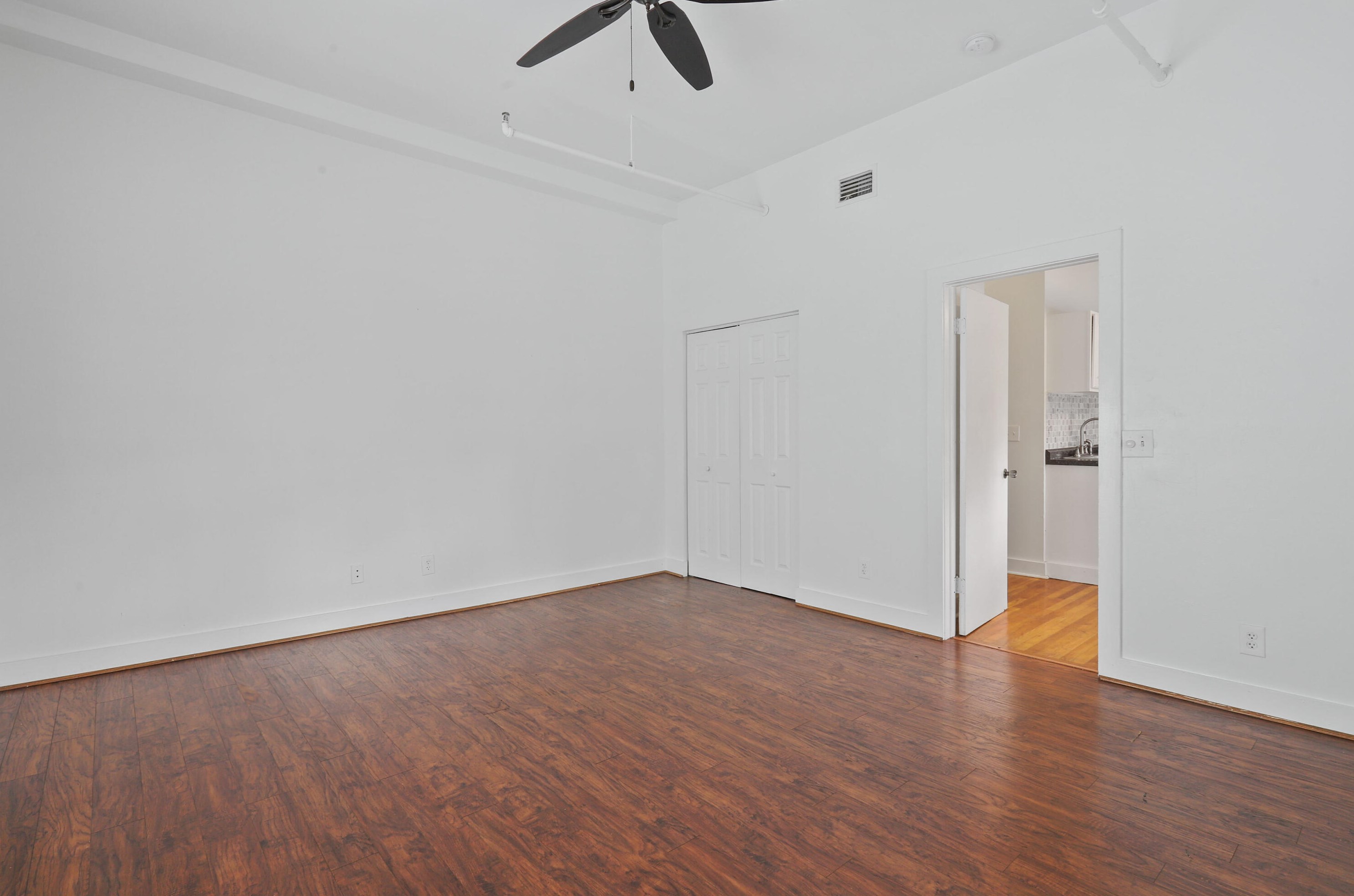 310 S Dixie Hwy #11, West Palm Beach, FL 33401