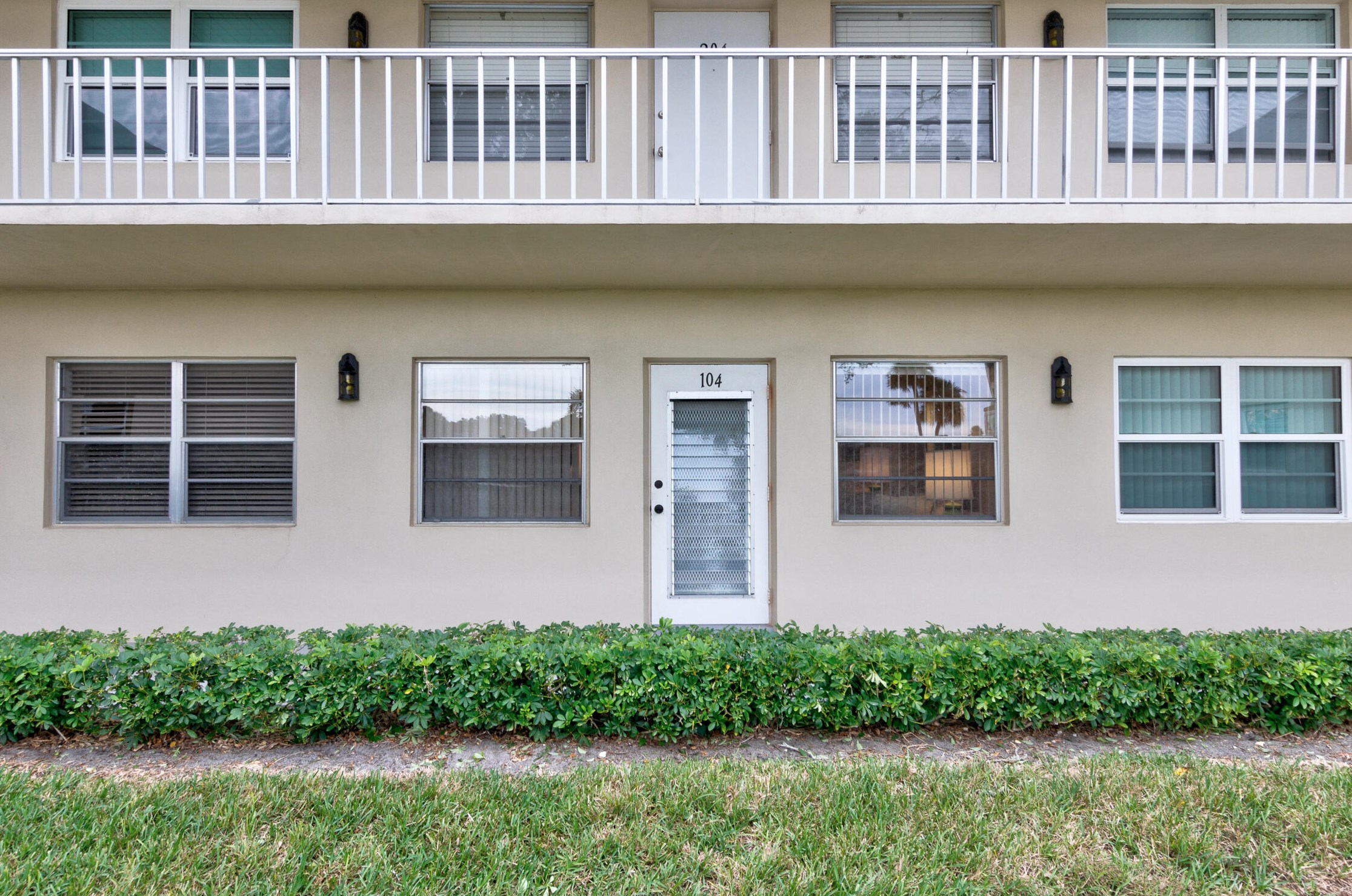 84 Crooked Tree Ln #104, Vero Beach, FL 32962