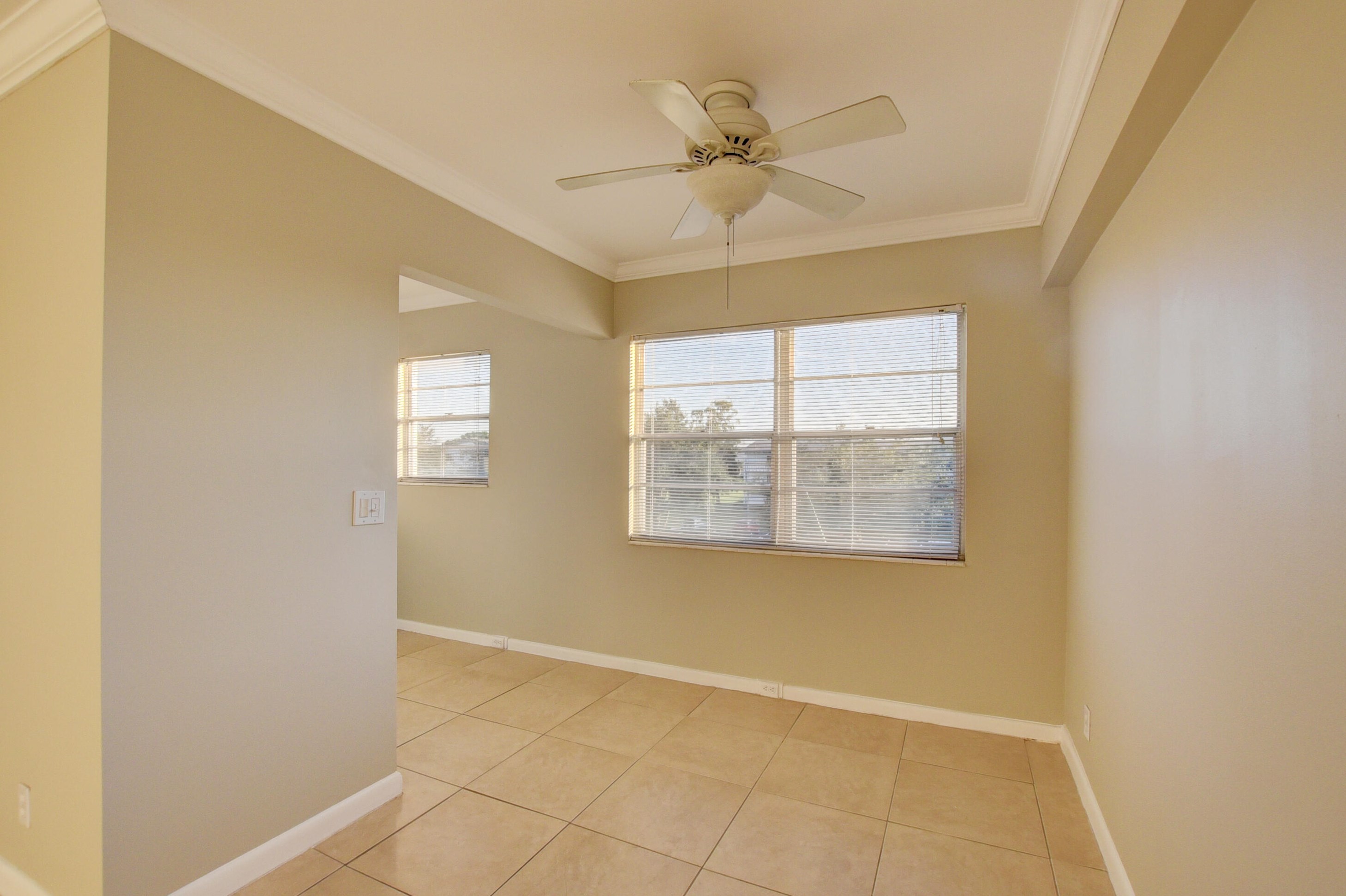 294 Mansfield G, Boca Raton FL  33434-4935 exterior