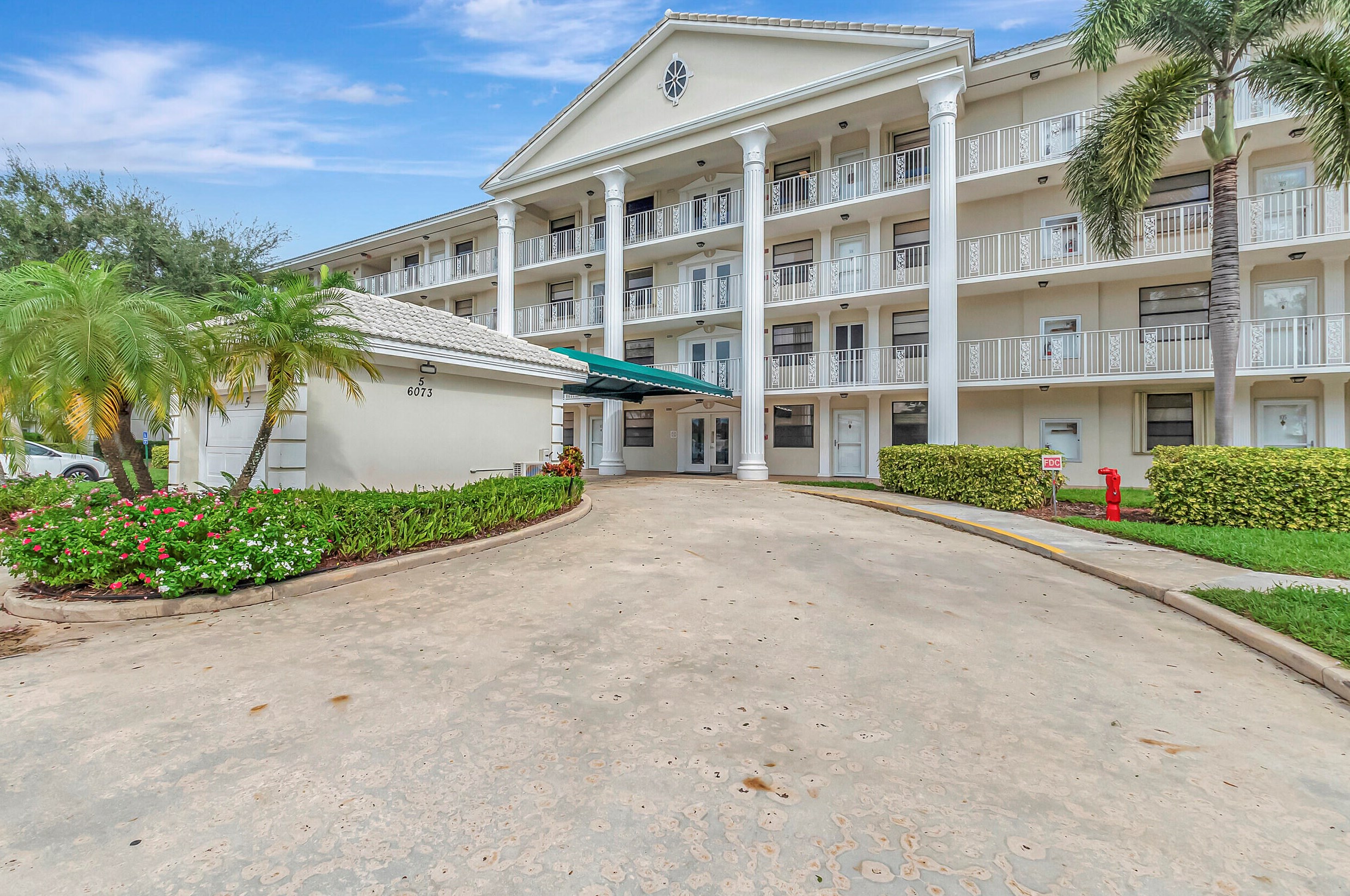 6073 Balboa Cir, Boca Raton, FL 33433-8179
