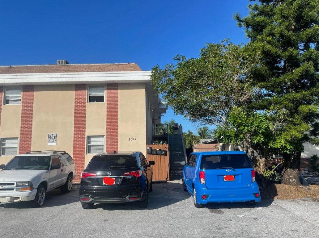 1317 N Federal Hwy, Lake Worth, FL 33460