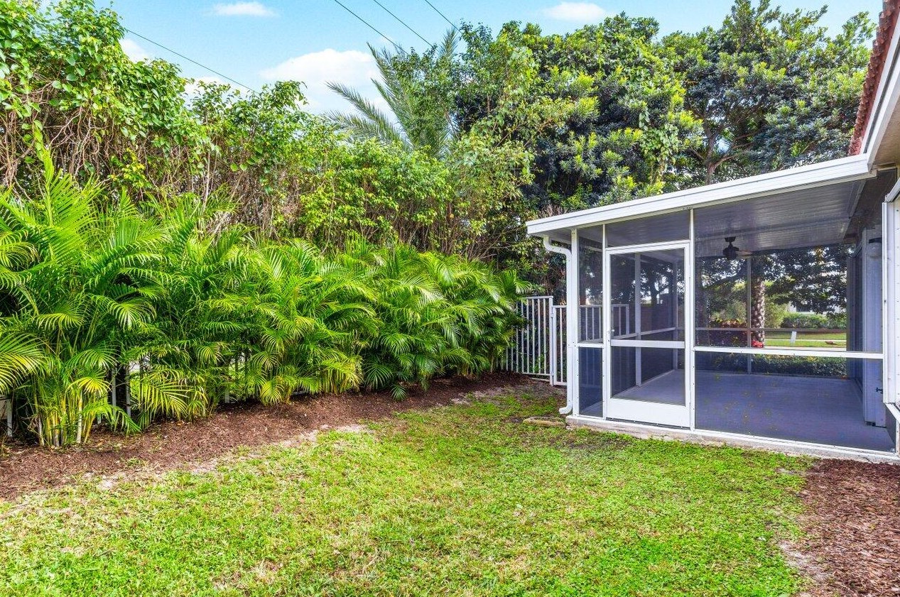 18750 Caspian Cir, Boca Raton FL  33496-2118 exterior