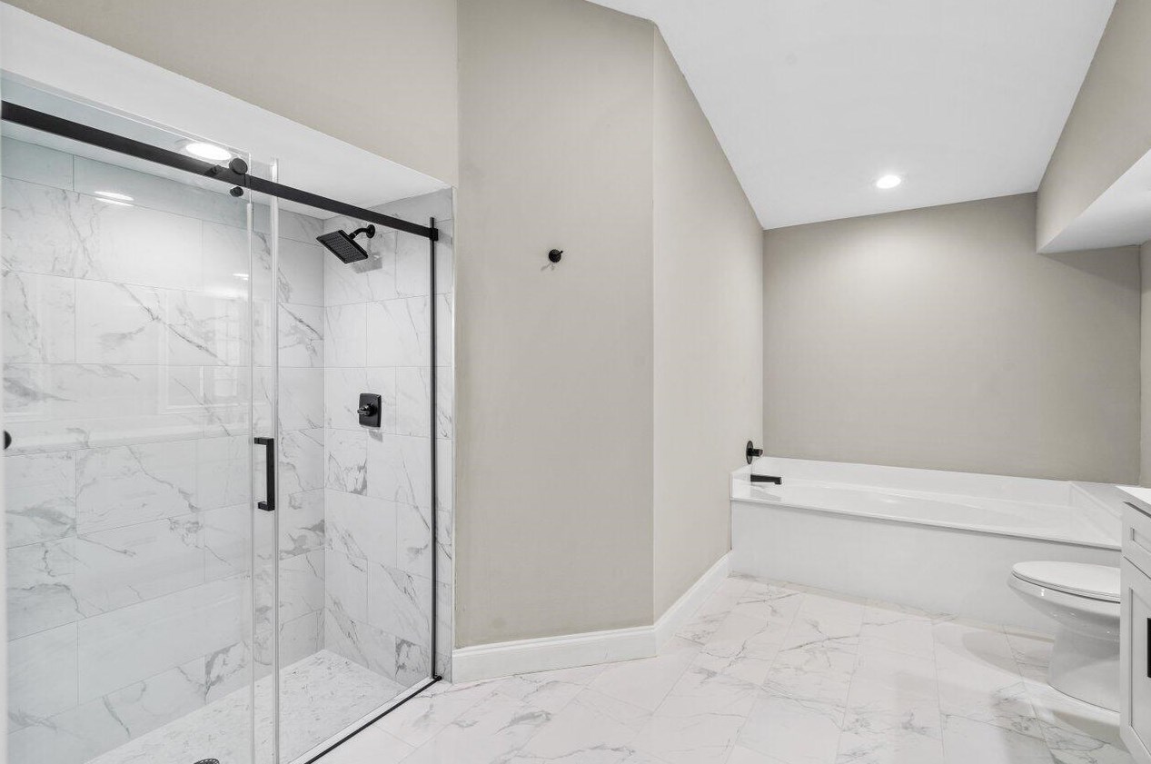 18750 Caspian Cir, Boca Raton FL  33496-2118 exterior