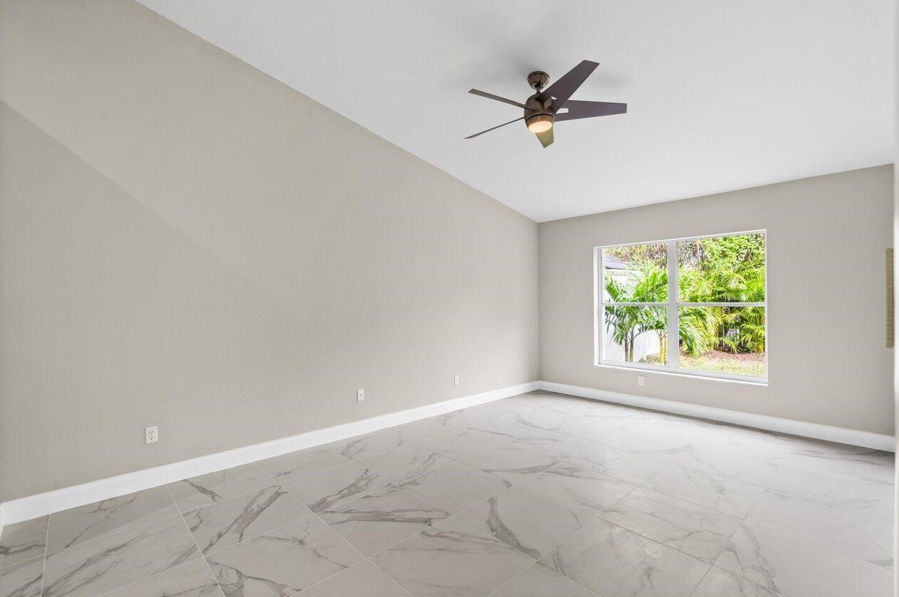 18750 Caspian Cir, Boca Raton FL  33496-2118 exterior