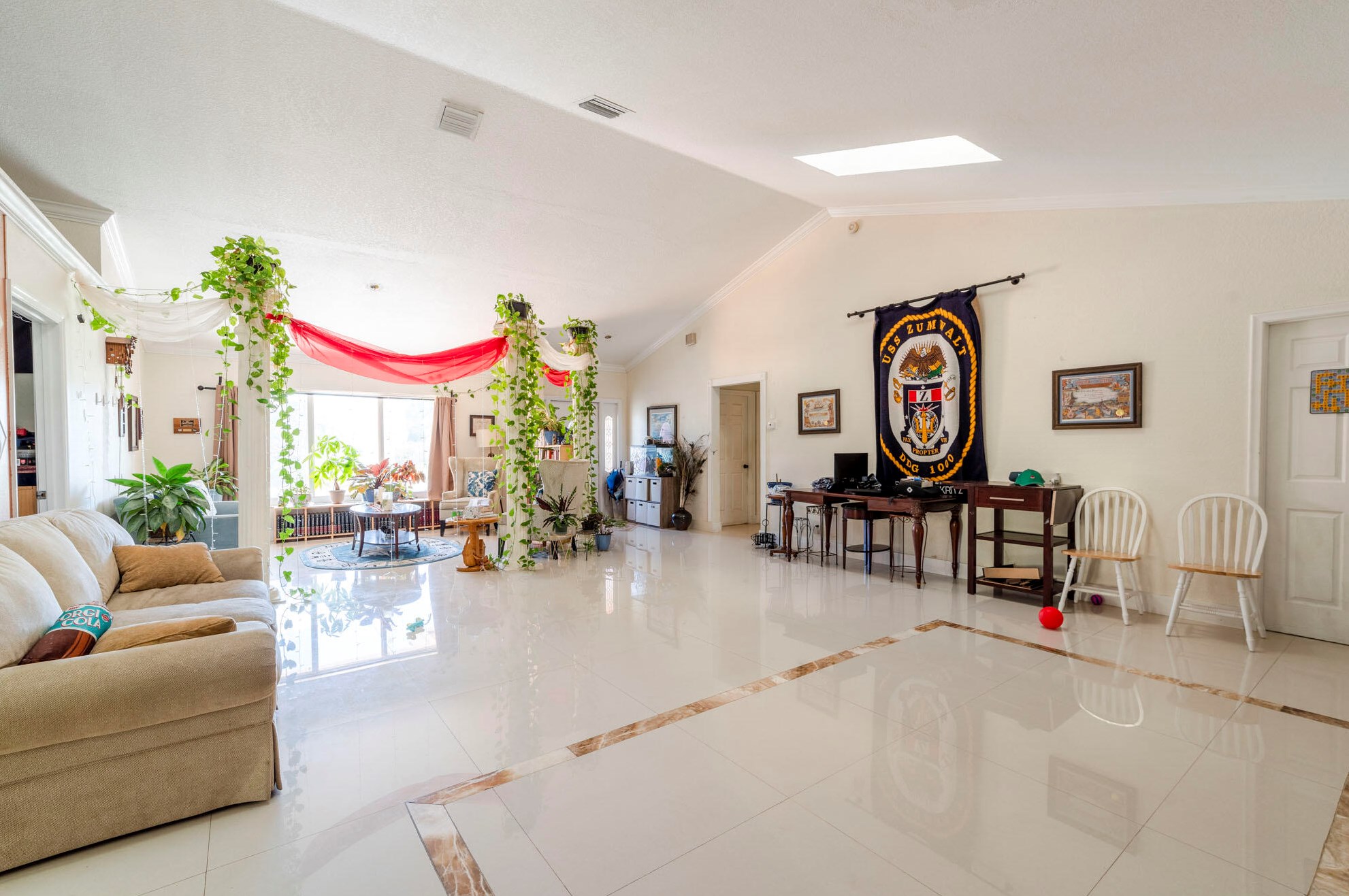 9711 Sun Pointe Dr, Boynton Beach, FL 33437-3305