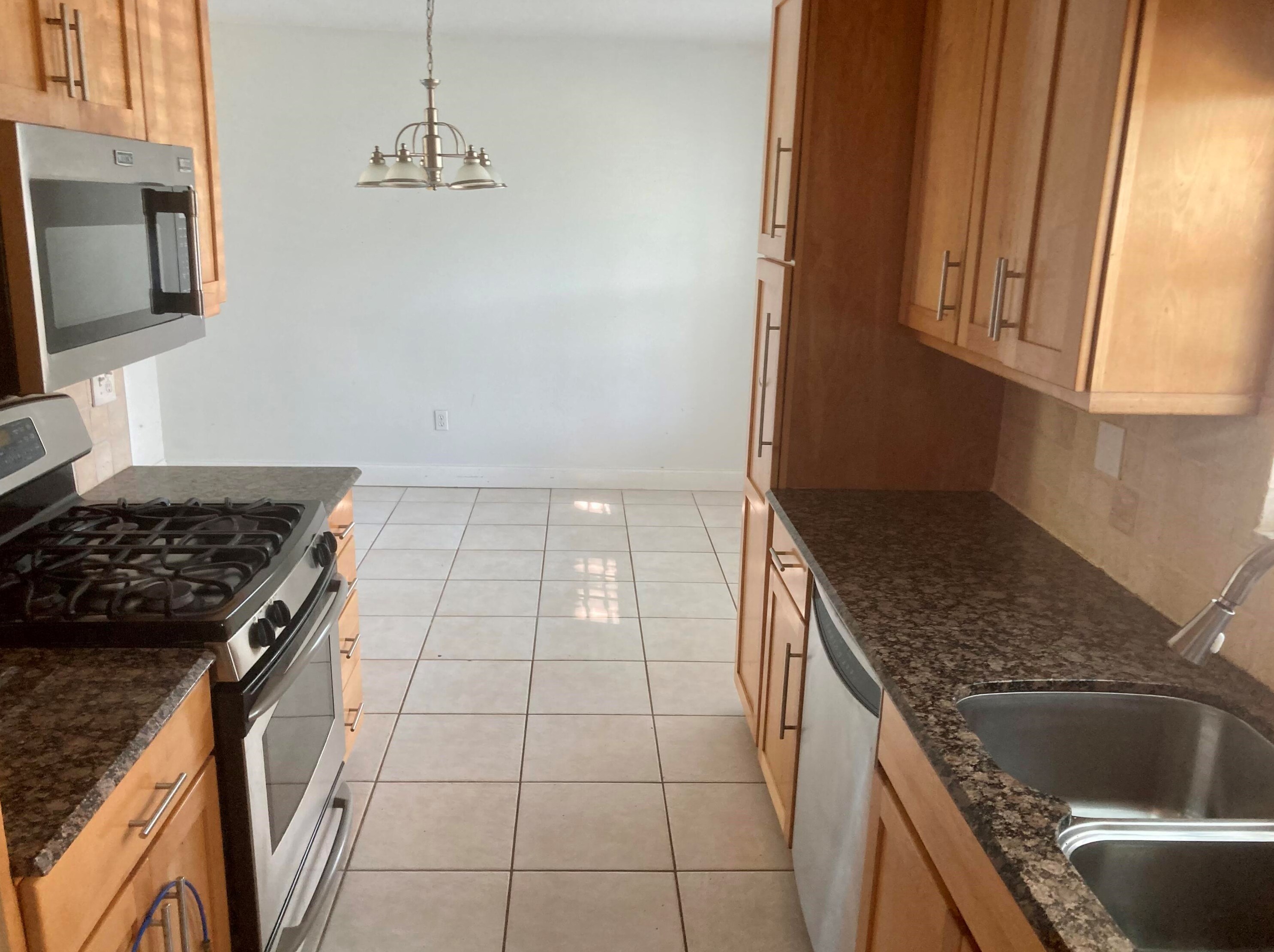 271 Faring Ave, Fort Pierce FL  34983-1758 exterior